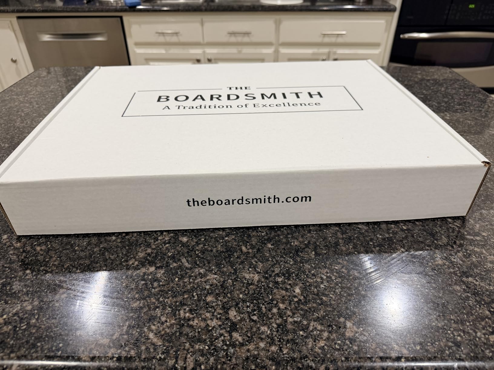 The Boardsmith Maple End Grain Cutting Board - Premium End Grain Butcher Block Wood Cutting Board for Kitchen - Food-Safe, Non-Slip, Sustainably Sourced Maple Wood (Medium) customer photo 1