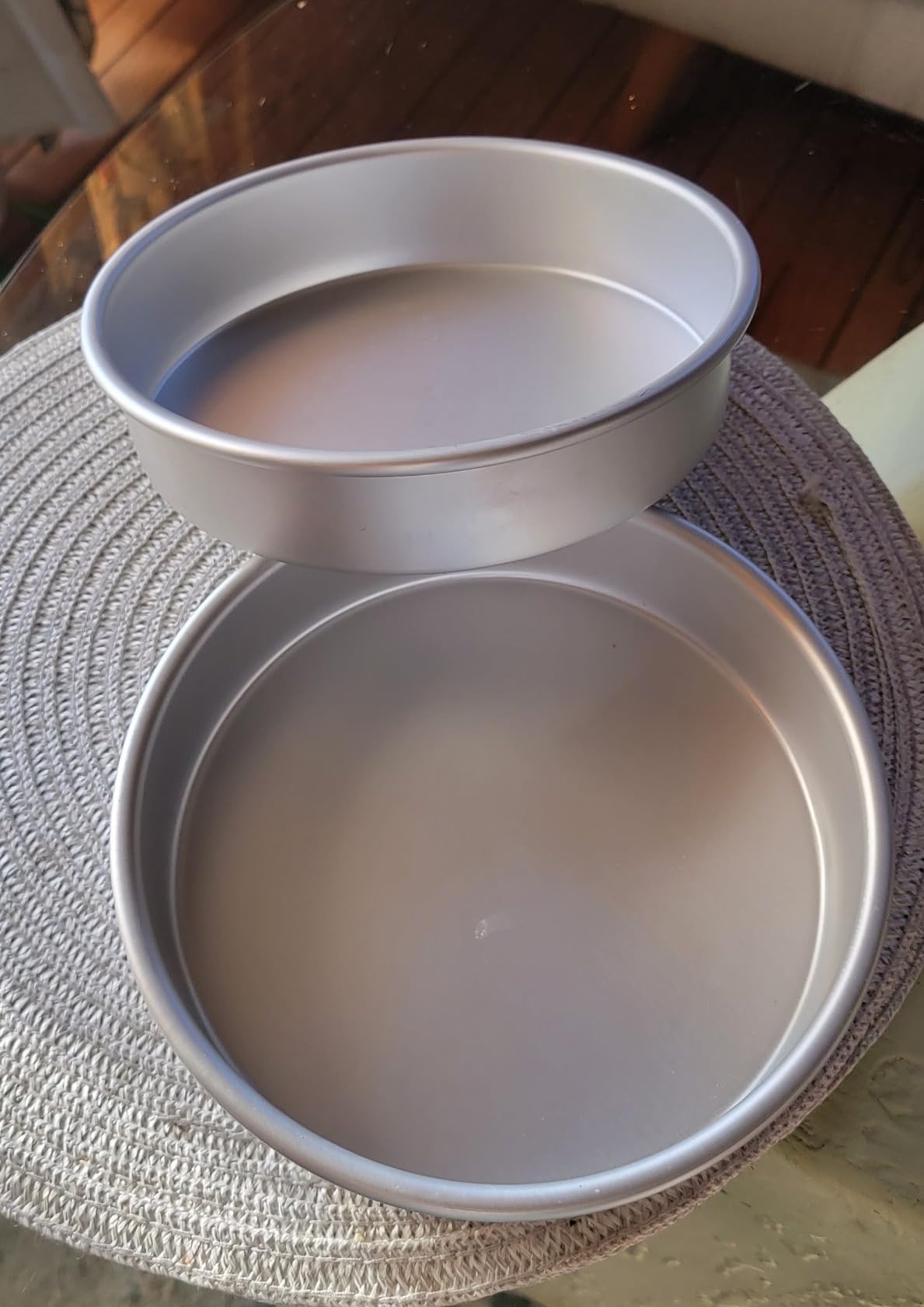 Wilton Performance Pans Aluminum Round Cake Pan, 9 x 2 in., Pack of 2 customer photo 1