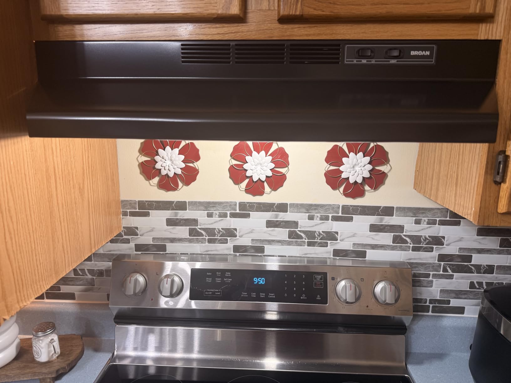 Broan-NuTone 413001 Non-Ducted Ductless Range Hood with Lights Exhaust Fan for Under Cabinet, 30-Inch, White | Under Cabinet Exhaust Fan for Kitchen Ventilation customer photo 1