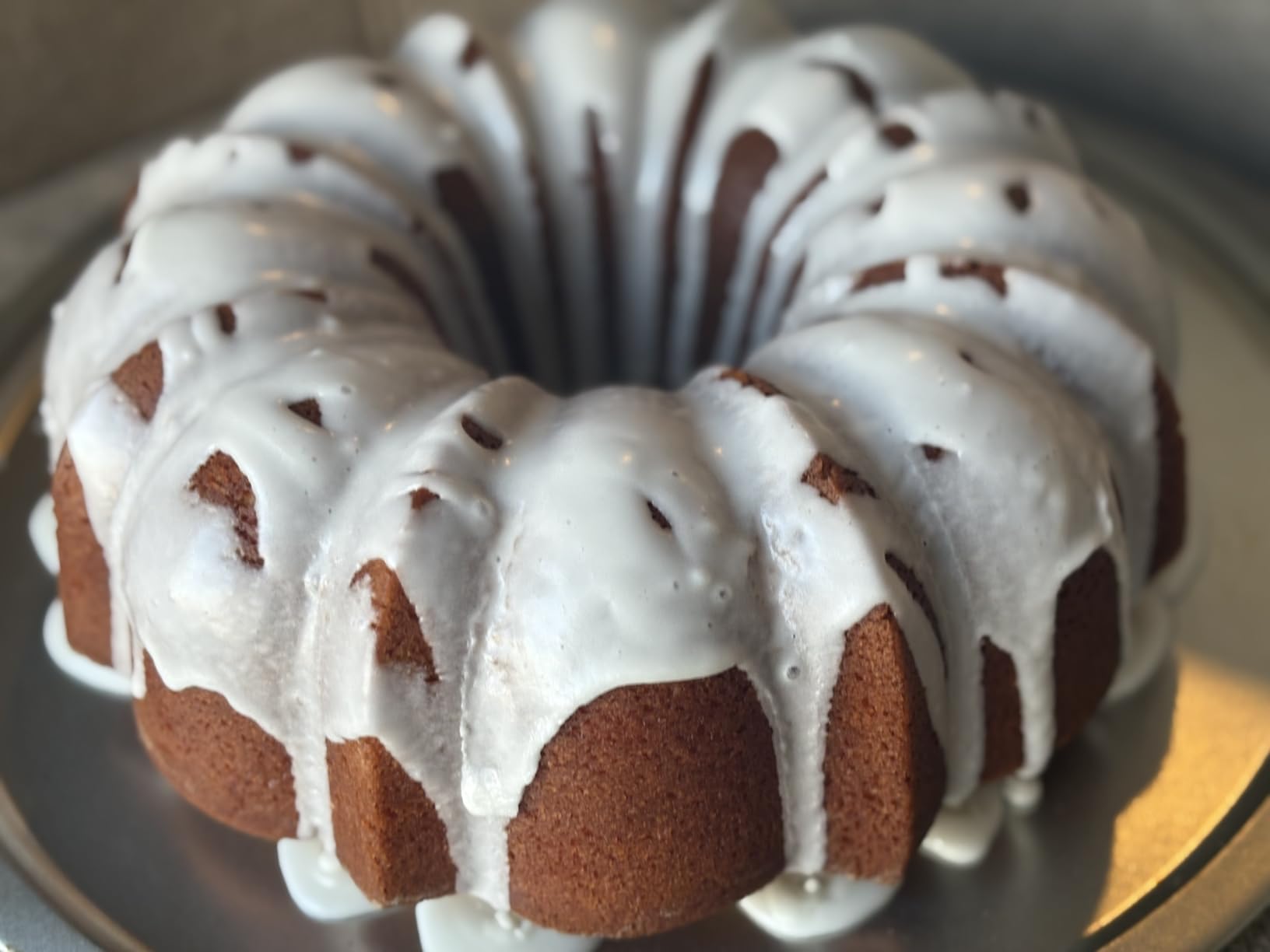 Nordic Ware Original Bundt, 12-Cup, Graphite customer photo 2