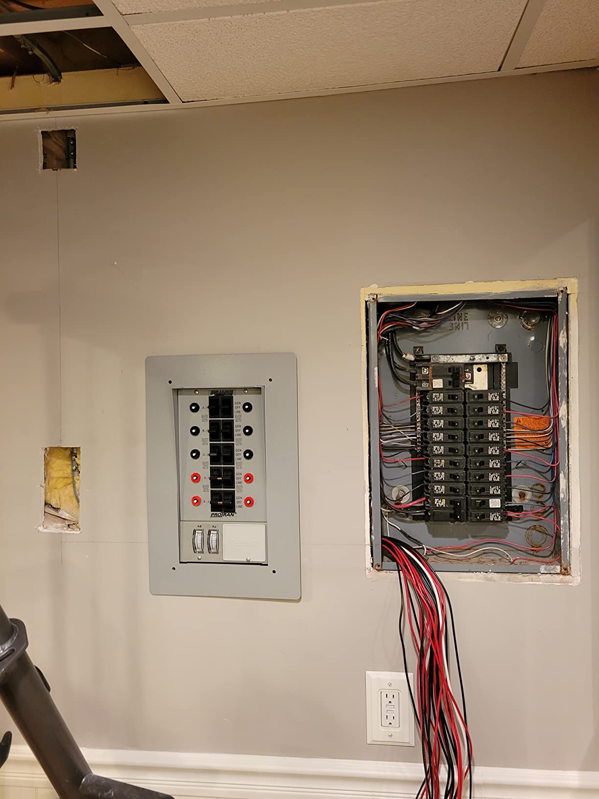 Reliance Controls 31410CRK Pro/Tran 10-Circuit 30 Amp Generator Transfer Switch Kit, Gray customer photo 2
