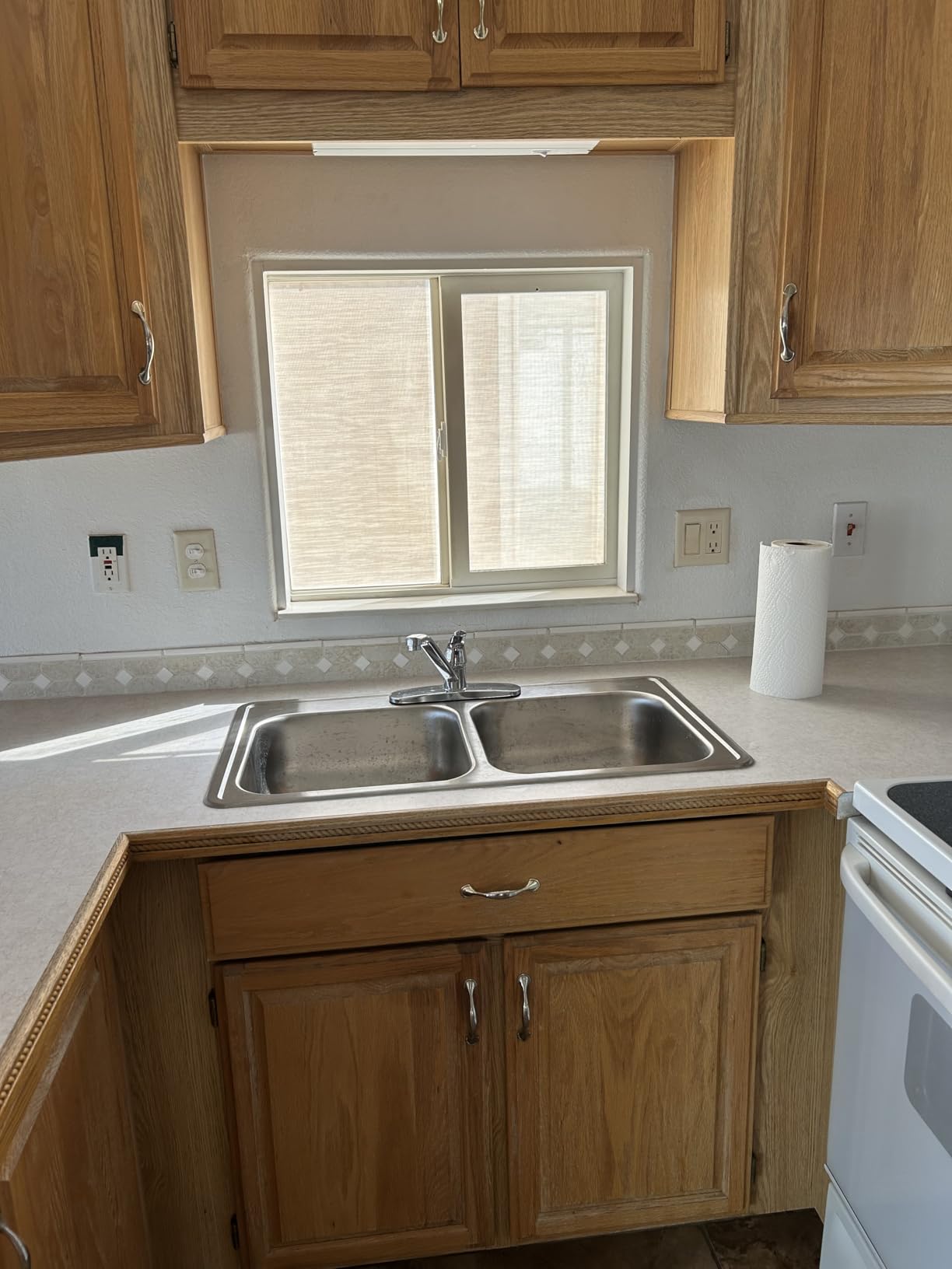 Elkay Dayton 33 In. x 19 In. x 6-7/16 In. Equal Double Bowl Drop-In Kitchen Sink, Stainless Steel - 1 Each customer photo 1