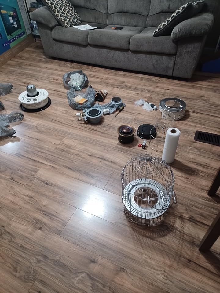 Kero World Kerosene Convection Wick Heater with Radiant and Convective Heat, Lightweight Portable Compact Design, and Sure Seat Chimney System, White. customer photo 2