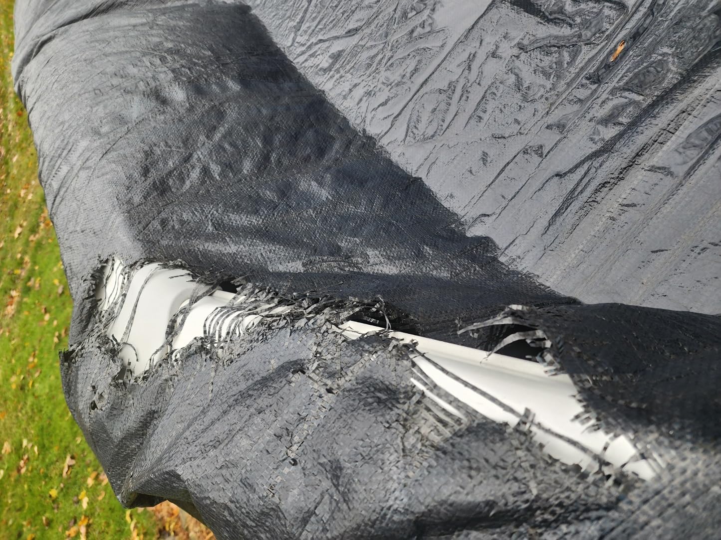 Blue Wave Arctic Armor 24-ft Round Above Ground Pool Winter Cover, Navy | Solid polyethylene, heat-sealed seams, cable, winch, grommets, extra 4-ft overlap, 8-yr support, blocks debris & snow customer photo 2