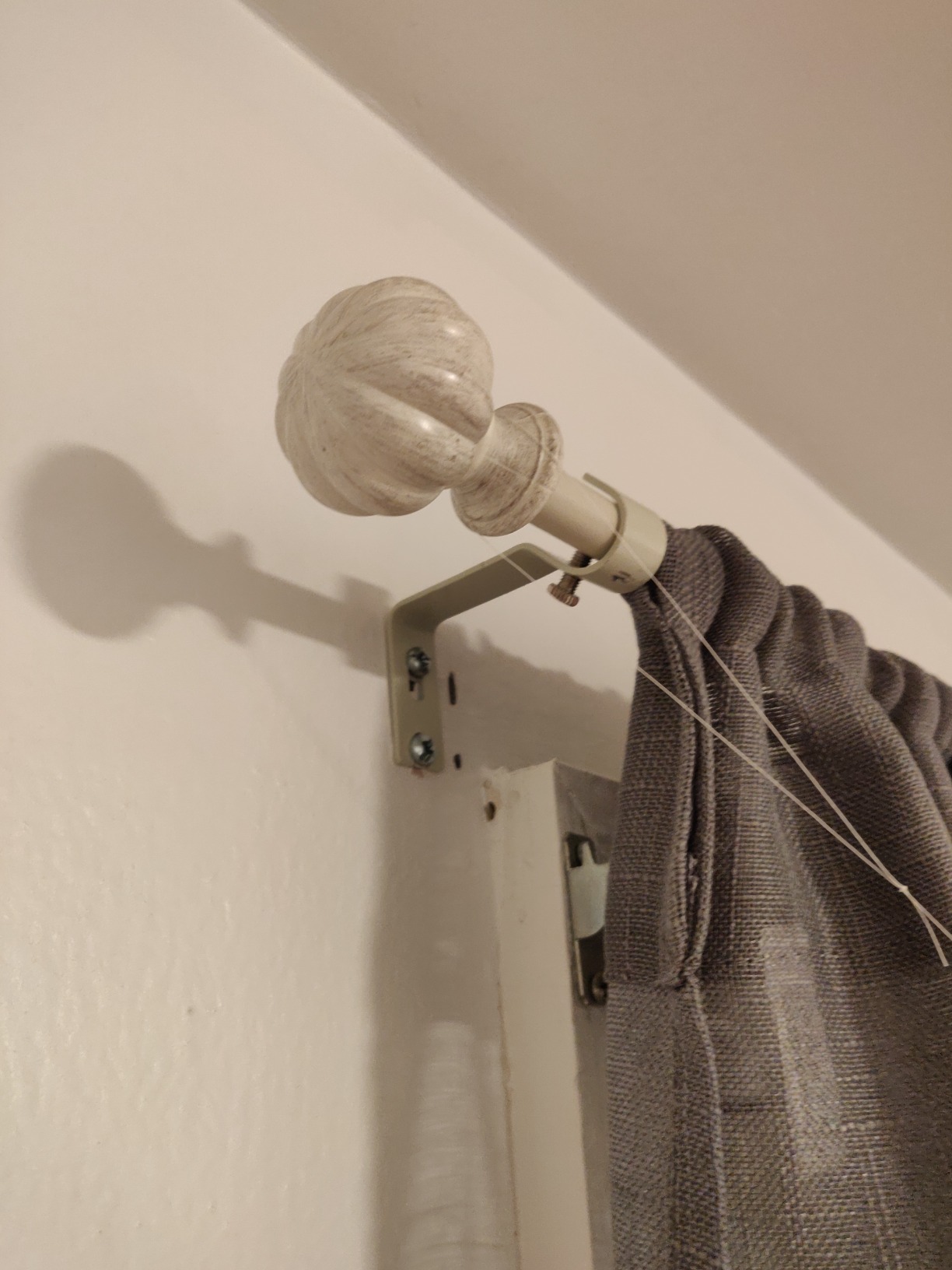 Kenney Rachel Fluted Ball Window Curtain Rod, Adjustable 28-48 Inch, Antique White customer photo 2
