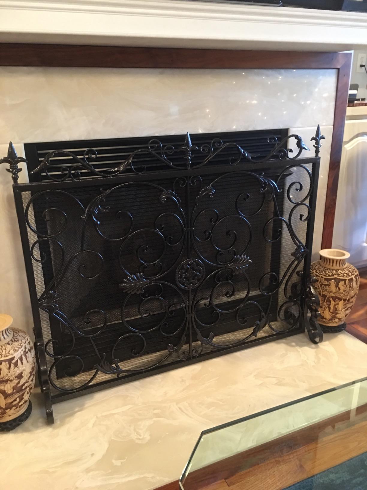 Christopher Knight Home Wilmington Fireplace Screen, Gold Flower On Black customer photo 1