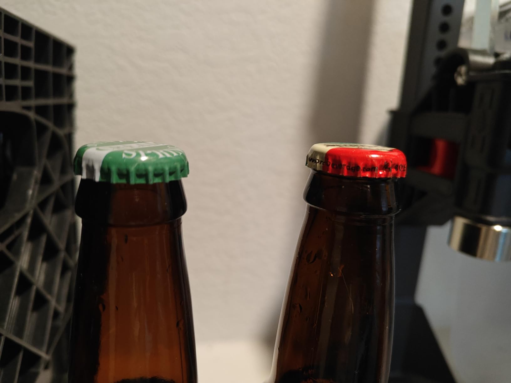 FastRack Colt Strong Bench Bottle Capper, Adjustable Metal Bottle Capper, Manual Beer Bottles Capper for Homebrew customer photo 2