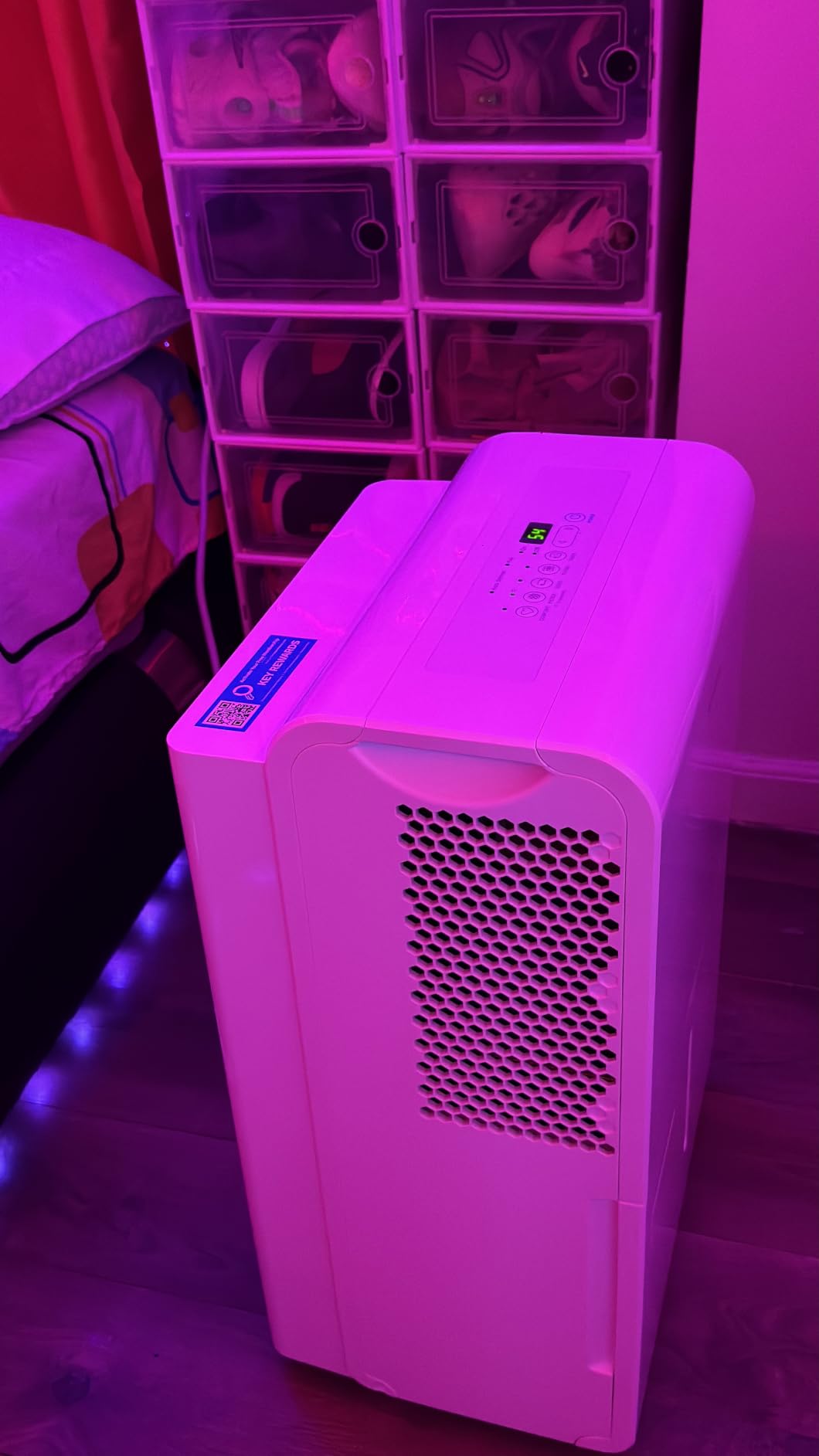 hOmeLabs Dehumidifier 7,000 Sq Ft 50 Pint (MAX 120 Pint at 95°F, 90% RH) | WIFI + Upgraded Advanced Humidity & Moisture Control, Quiet, Efficient, Auto Shut-off, Ideal for Home, Basement, Office customer photo 2
