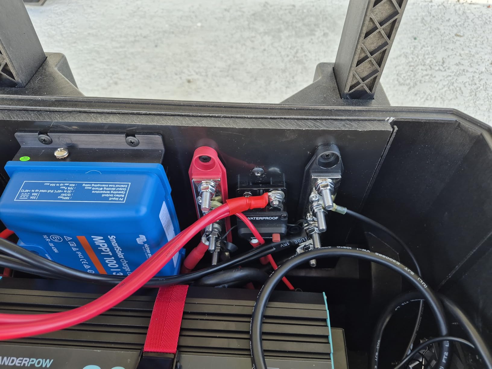 Victron Energy SmartSolar MPPT 100V 30 amp 12/24-Volt Solar Charge Controller (Bluetooth) customer photo 2