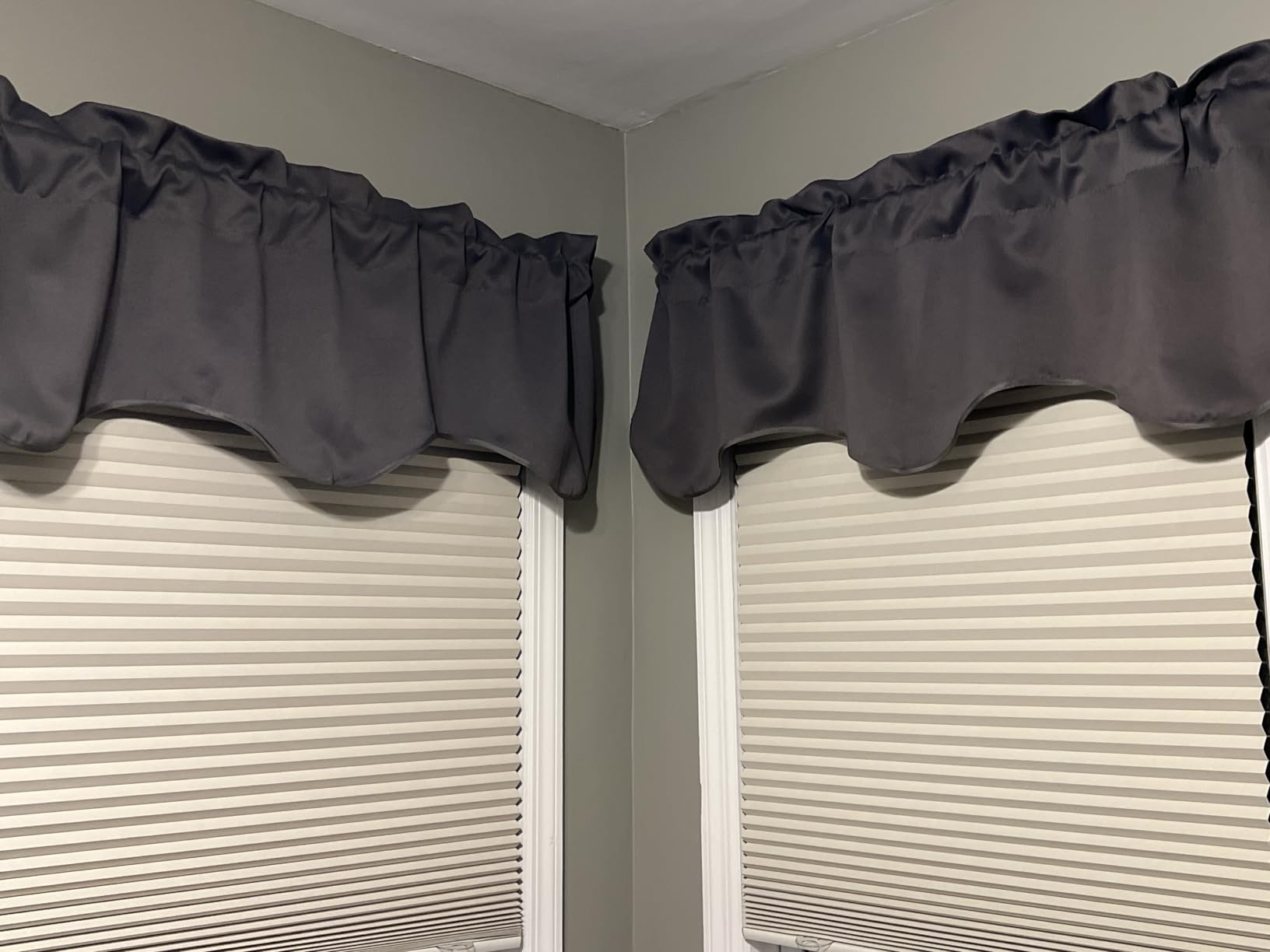 H.VERSAILTEX 2 Panels Blackout Curtain Valances for Kitchen Windows/Living Room/Bathroom Privacy Protection Rod Pocket Decoration Scalloped Window Valance Curtains, 52