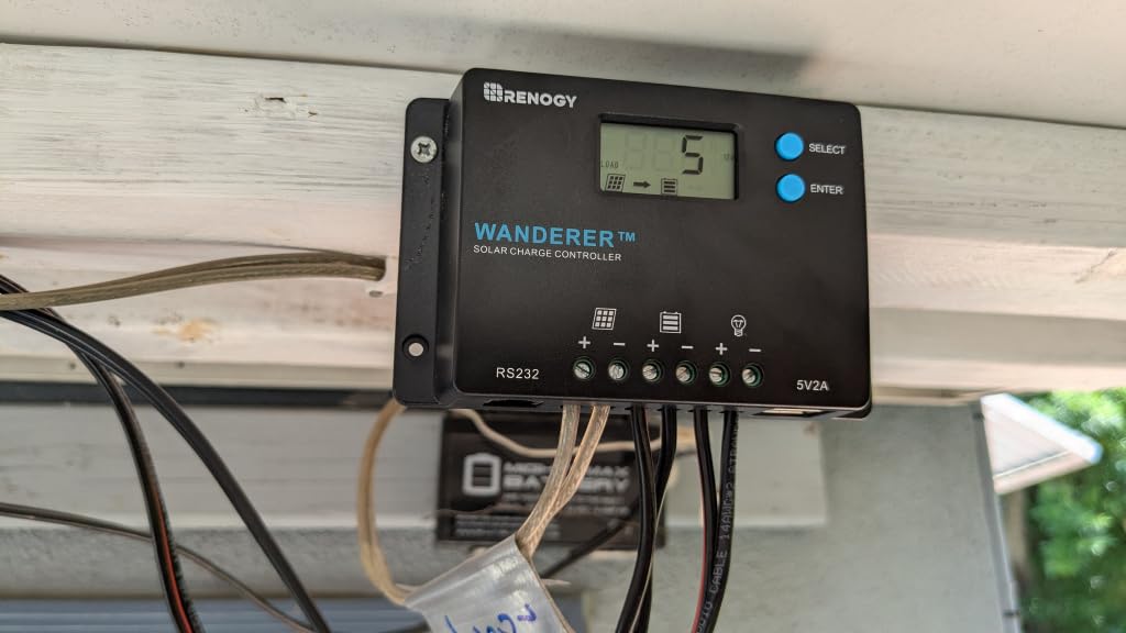 Renogy 10 Amp 12V/24V PWM Negative Ground Solar Charge Controller Compact Design w/LCD Display for AGM, Gel, Flooded and Lithium Battery, Wanderer 10A | 50V PV input, AGM/Gel/Flooded (auto), Li (manual), LCD, overcharge/ short protection, negative ground, temp comp, for RVs customer photo 2