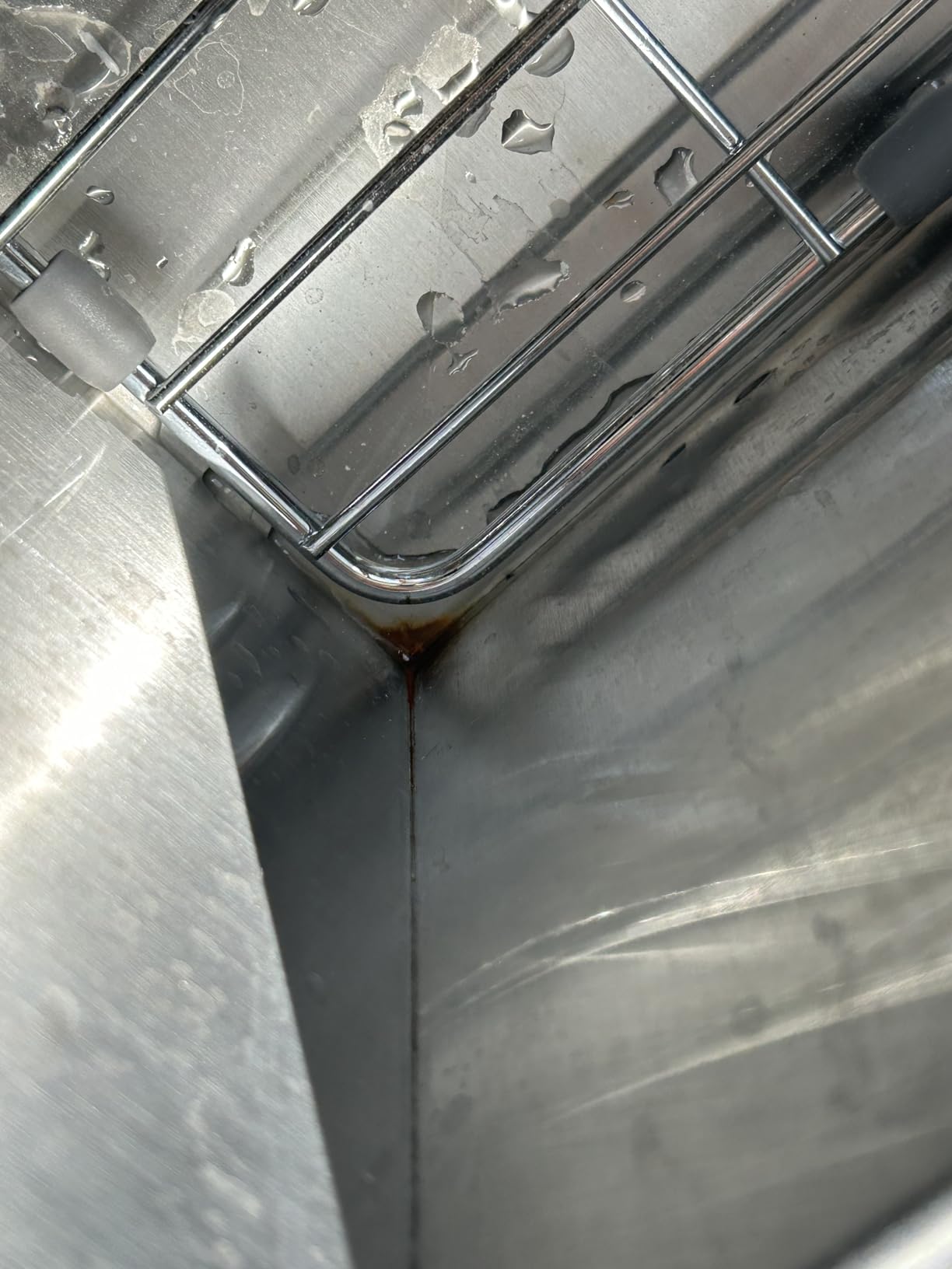 Ruvati 33-in Double Bowl 60/40 Undermount Workstation Kitchen Sink- RVH8356 customer photo 1