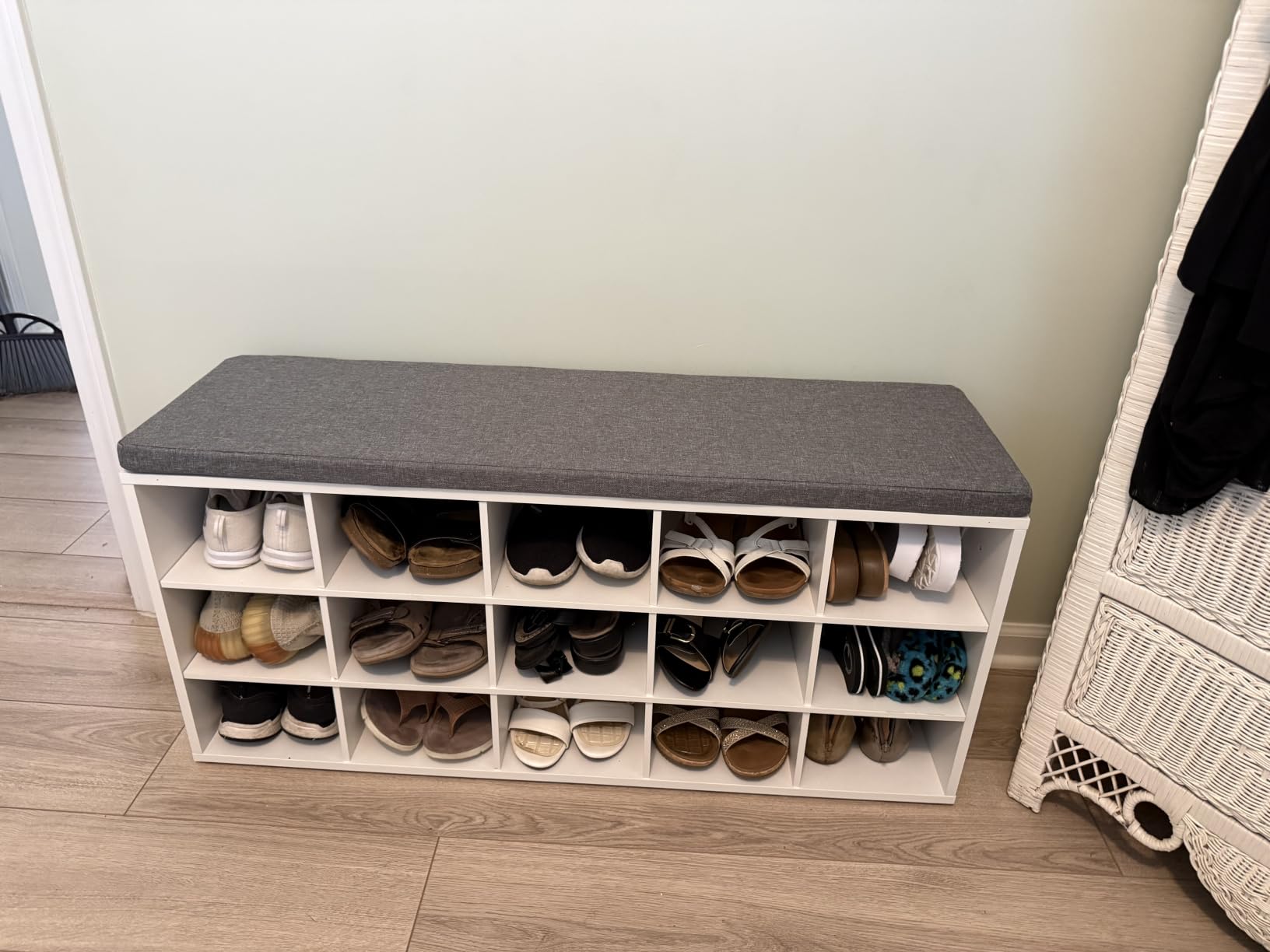VASAGLE Shoe Bench with Cushion, 15 Compartments, 11.8 x 41.3 x 18.9 Inches | Entryway Storage Bench with Padded Seat, for Bedroom, Cloud White and Dove Gray, CUSTOS Collection ULHS15WT customer photo 2