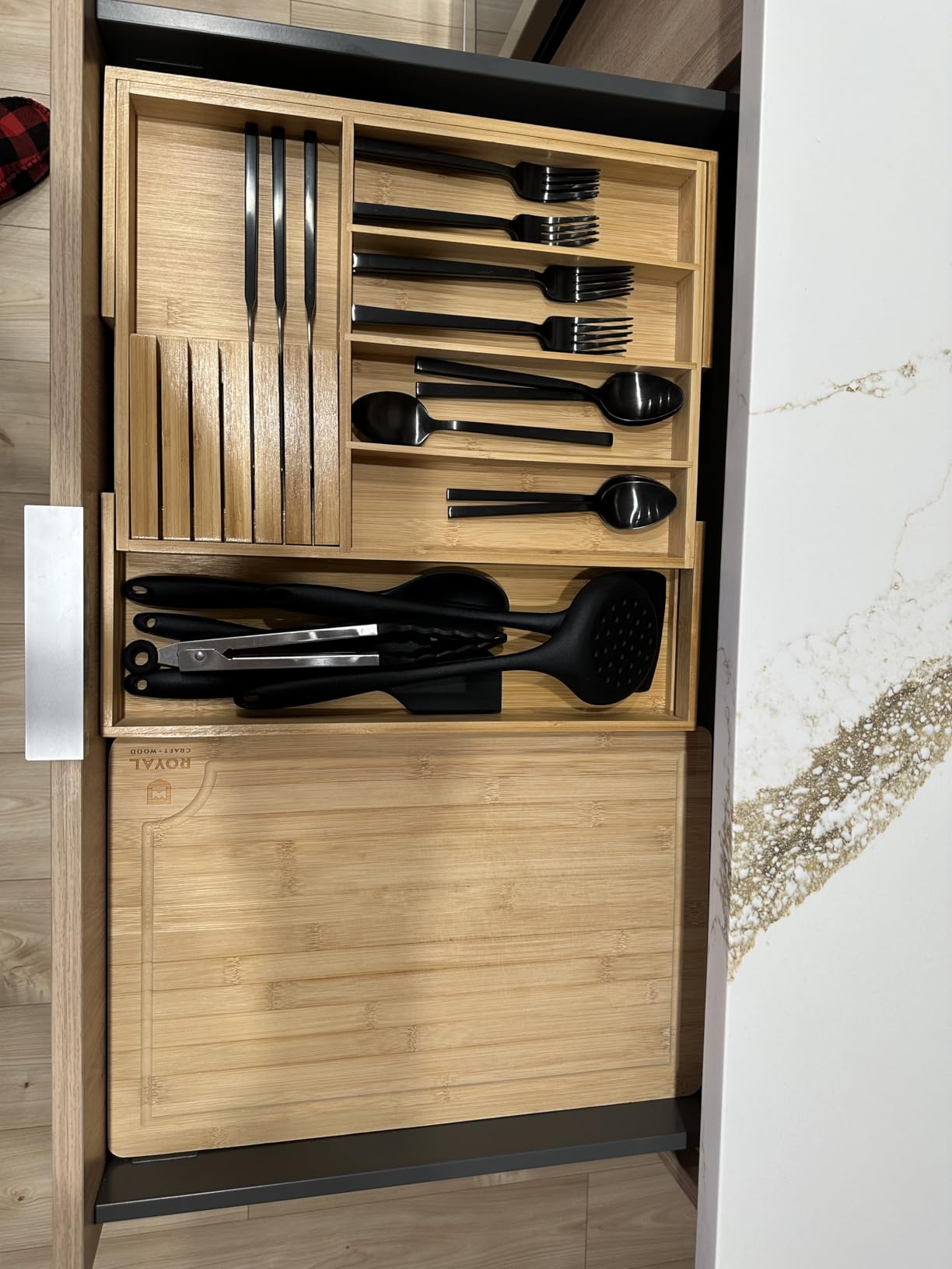 VaeFae Bamboo Silverware Drawer Organizer Kitchen, Expandable Utensil Organizer with Knife Block, Cutlery Tray with Divider, Multifunctional Drawer Organizer customer photo 1