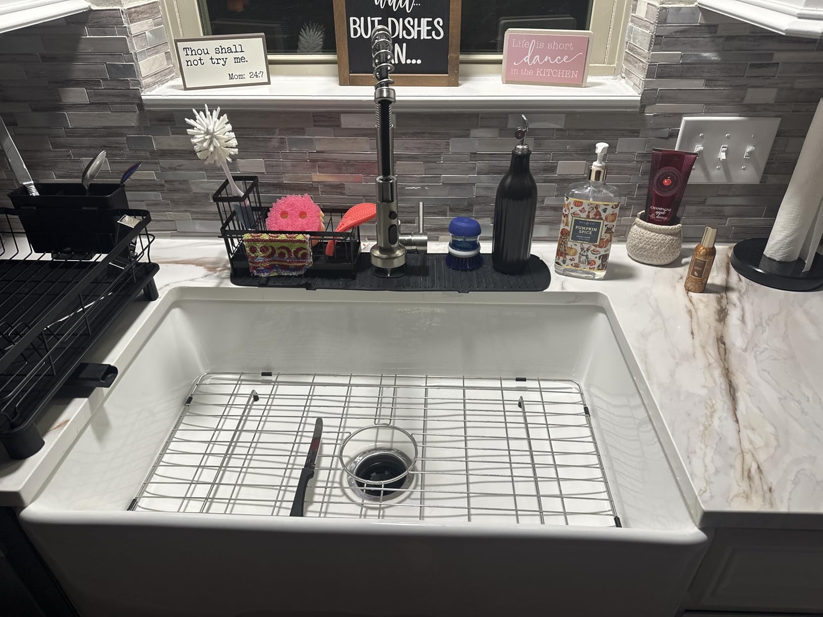 Sarlai 33 White Farmhouse Sink - 33x20 Inch Kitchen Sink Apron Front Ceramic Porcelain Vitreous Fireclay Single Bowl Farmer Sinks Basin customer photo 1