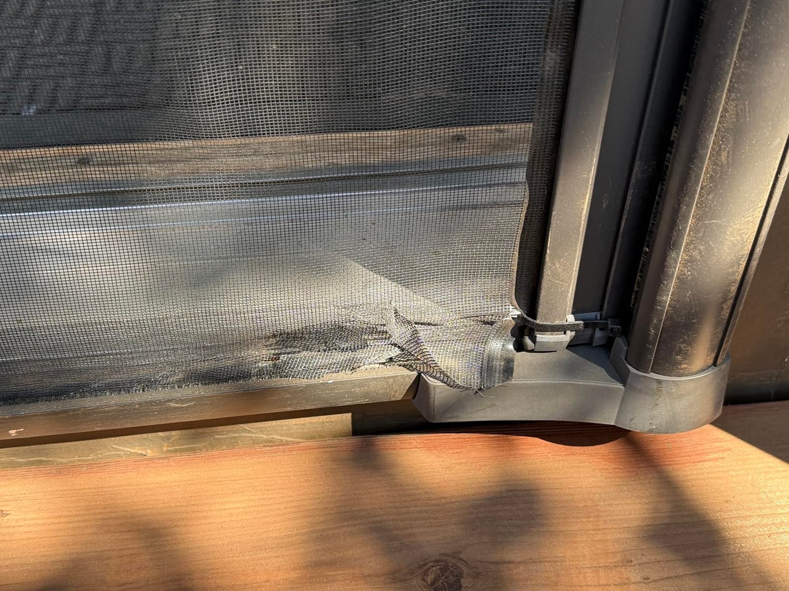 LARSON Brisa Sandstone Retractable Screen Door Thin Mesh 32-36 in Wide | Single, Thin Mesh Screen, High Visibility, Front Doors customer photo 2