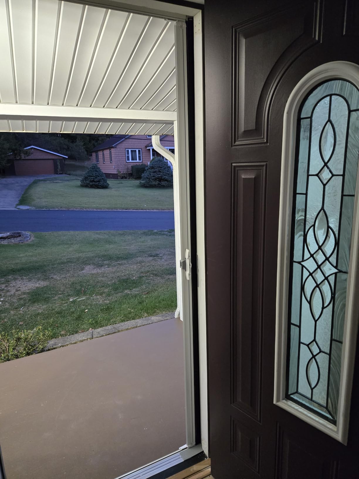 LARSON Brisa White Retractable Screen Door 80