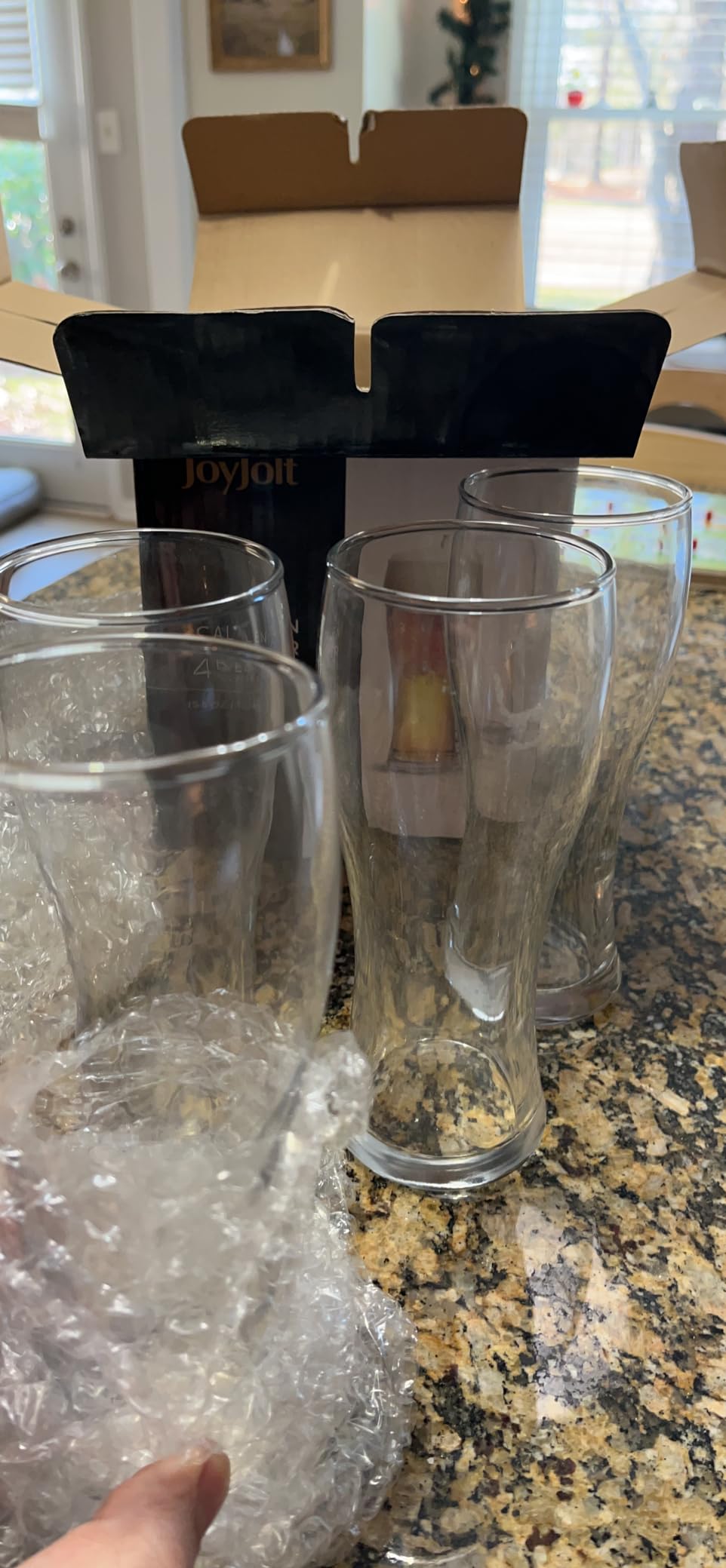 JoyJolt Callen 15.5oz Beer Glasses Set of 4 Beer Pint Glass. Craft Beer Glass, Pilsner Glasses, IPA Beer Glass. Solid Glassware Beer Cup. Classic Beer Gifts, Beer Cups, Mugs and Beer Glasses for Men customer photo 2