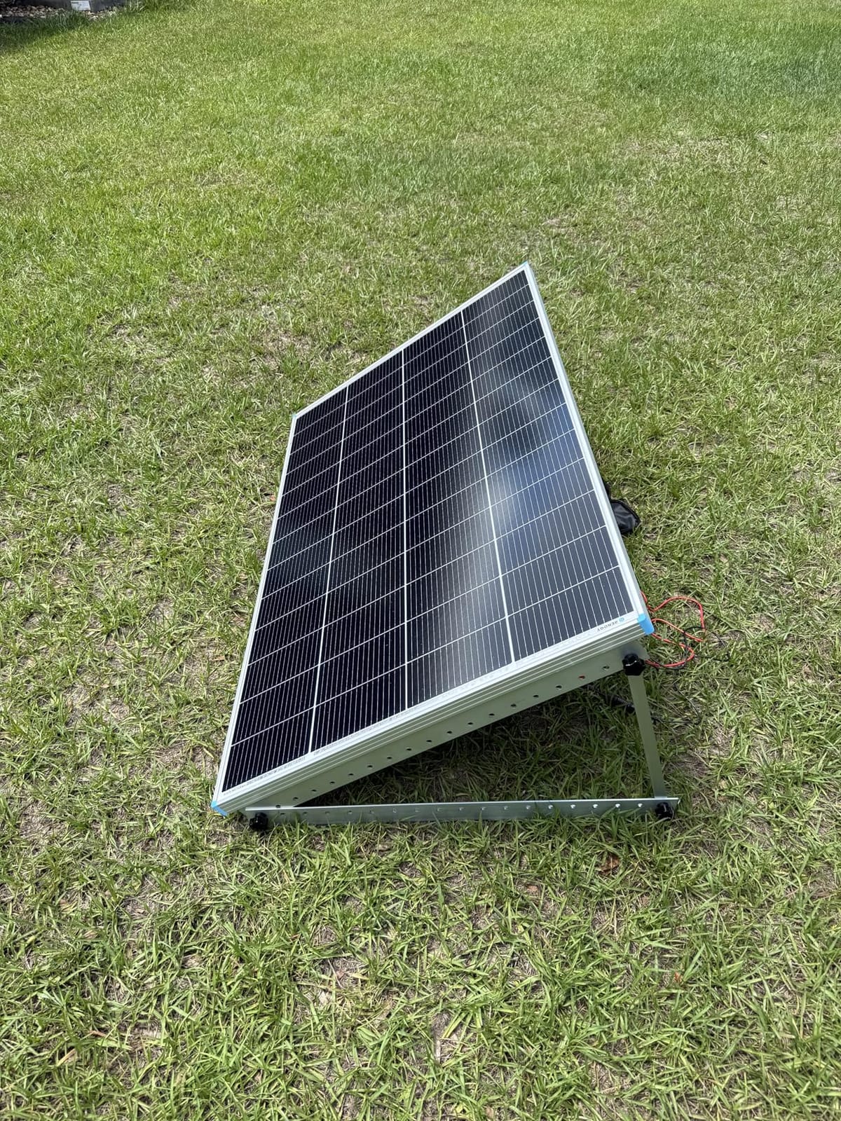 Renogy Solar Panels 200 Watt, N-Type Solar Panel 25% High-Efficiency 16BB | 200W Solar Panel for 12V/24V Battery Systems, IP67 PV Module for RV Marine Rooftop Farm Trailer Cabin Home Off-Grid customer photo 2