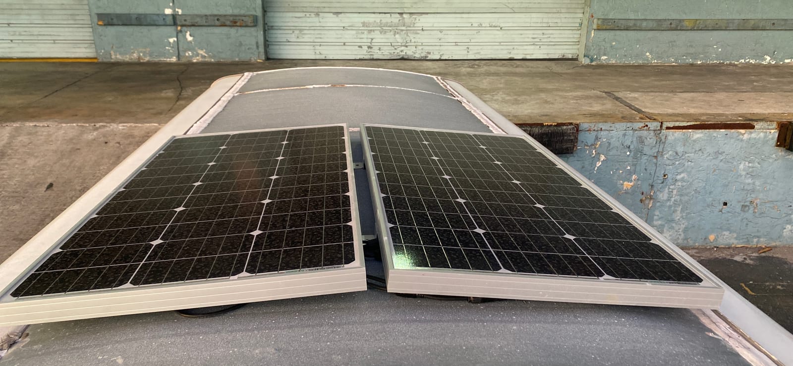 ECO-WORTHY 200 Watt 12V Complete Solar Panel Starter Kit for RV Off Grid | with Battery and Inverter: 200W Solar Panels + 30A Charge Controller + 50Ah Lithium Battery + 600W Solar Power Inverter customer photo 1
