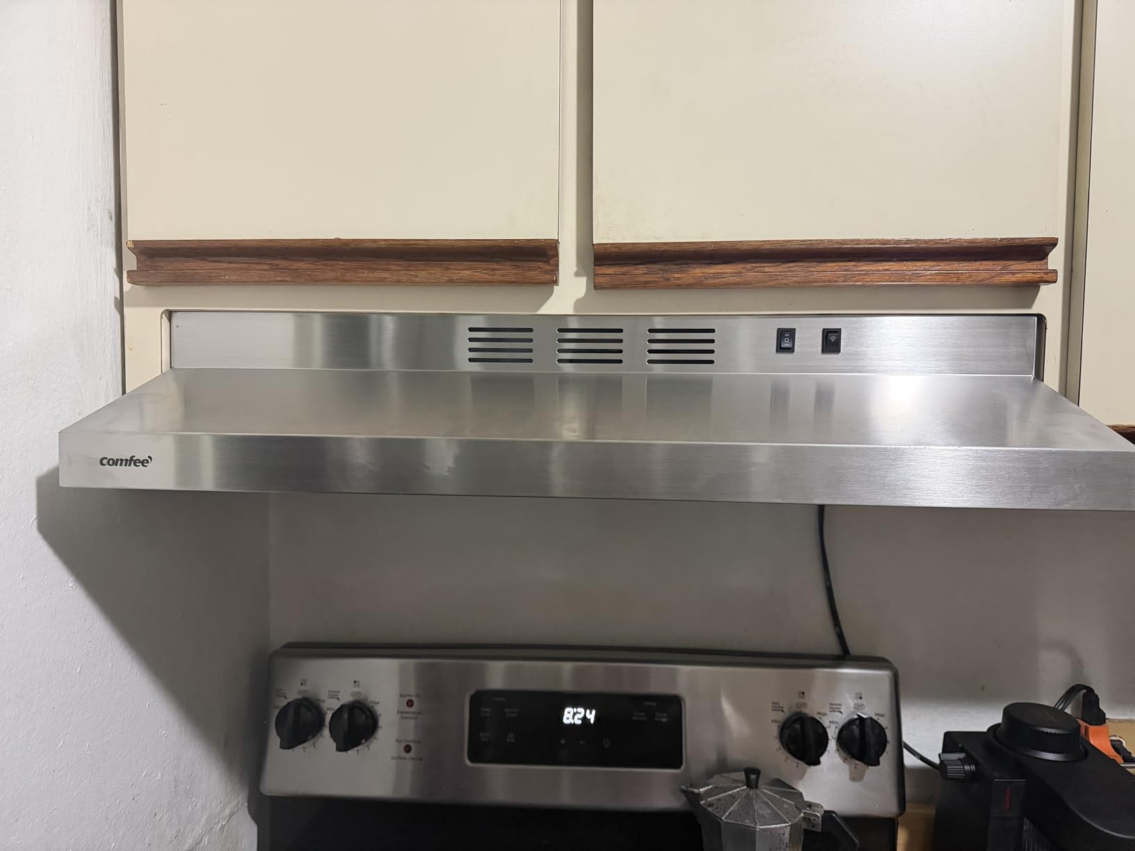 COMFEE' Range Hood 30 Inch Under Cabinet 200 CFM Ducted/Ductless customer photo 1