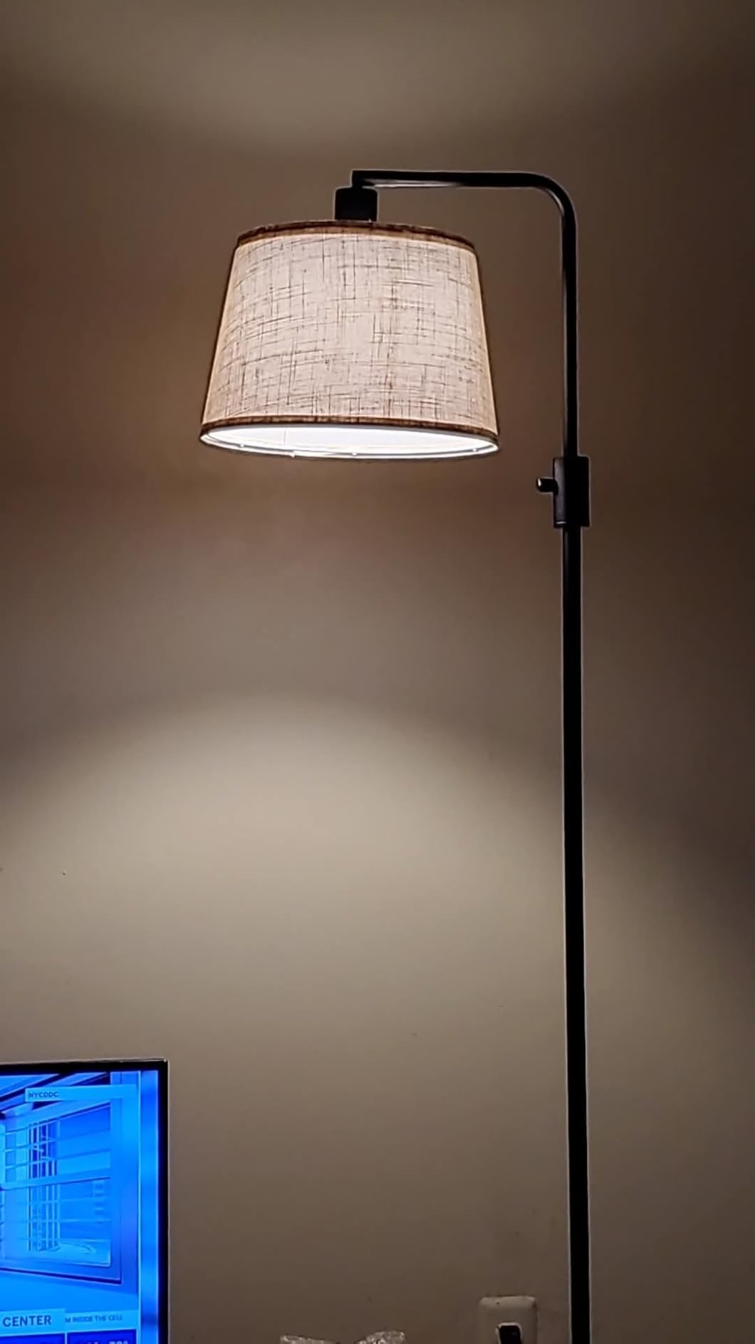 Nintiue 【Upgraded】 Dimmable Floor Lamp, 1000 Lumens LED Bulb Included, Arc Floor Lamps for Living Room Modern Standing Lamp with Linen Shade, Tall Lamp for Bedroom Office Reading Dining Room- Black customer photo 2