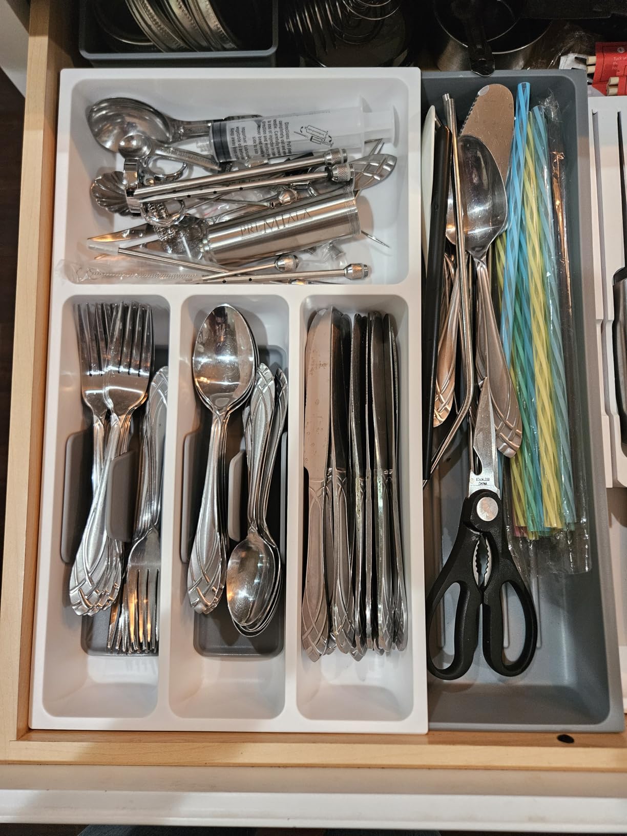 OXO Good Grips Kitchen Drawer, Expandable Utensil Organizer, White customer photo 2