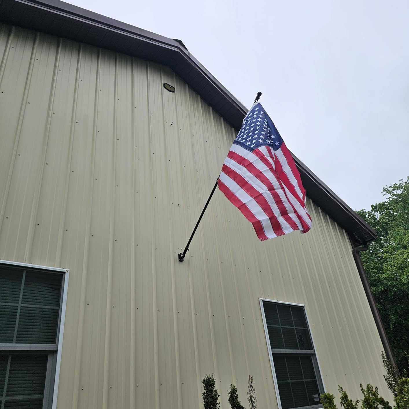 American Flag with Pole - Includes 5ft Heavy Duty Flag Pole Holder for Outside House, 3x5 Embroidered US Flag and Wall Mount Bracket, Tangle Free Flagpoles Kit for Porch, Garage, Outdoor customer photo 2