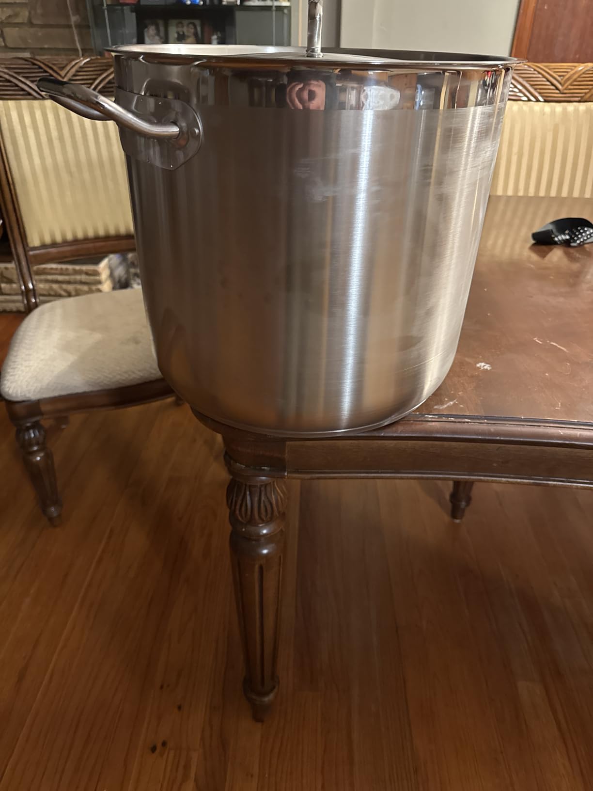 NutriChef 16-Quart Stainless Steel Stockpot - 18/8 Food Grade Heavy Duty Large Stock Pot for Stew, Simmering, Soup, Includes Lid, Dishwasher Safe, Works w/Induction, Ceramic & Halogen Cooktops customer photo 2