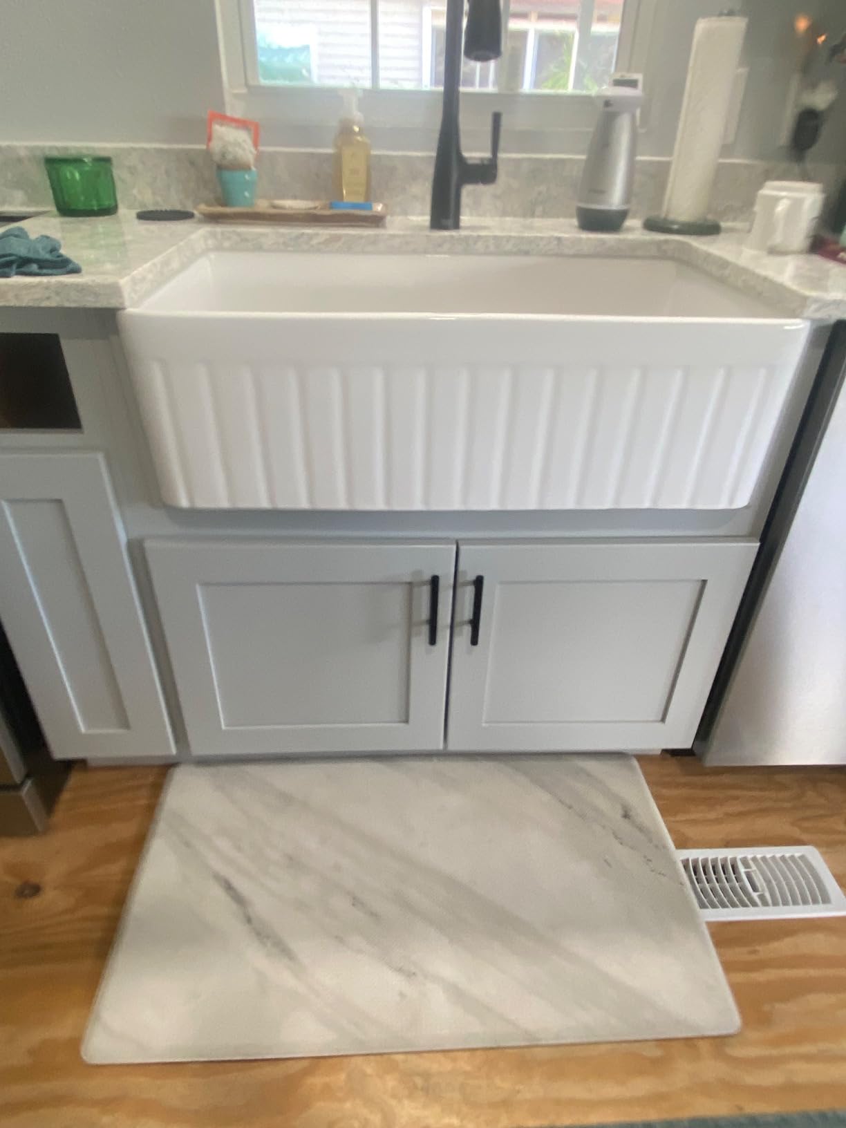 DeerValley White Farmhouse Sink Apron Front Farm Kitchen Sink 33 inch | Single Bowl Deep Drop-in Undermount Reversible Sinks with Grid & Strainer customer photo 1