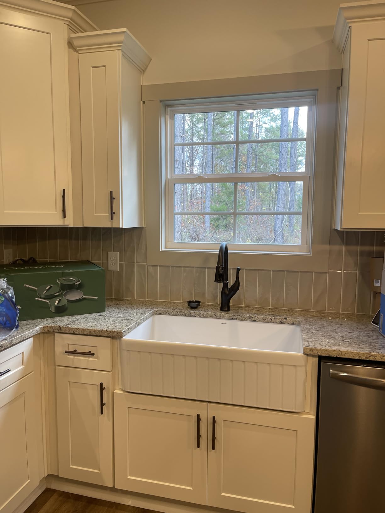 DeerValley White Farmhouse Sink Apron Front Farm Kitchen Sink 33 inch | Single Bowl Deep Drop-in Undermount Reversible Sinks with Grid & Strainer customer photo 2