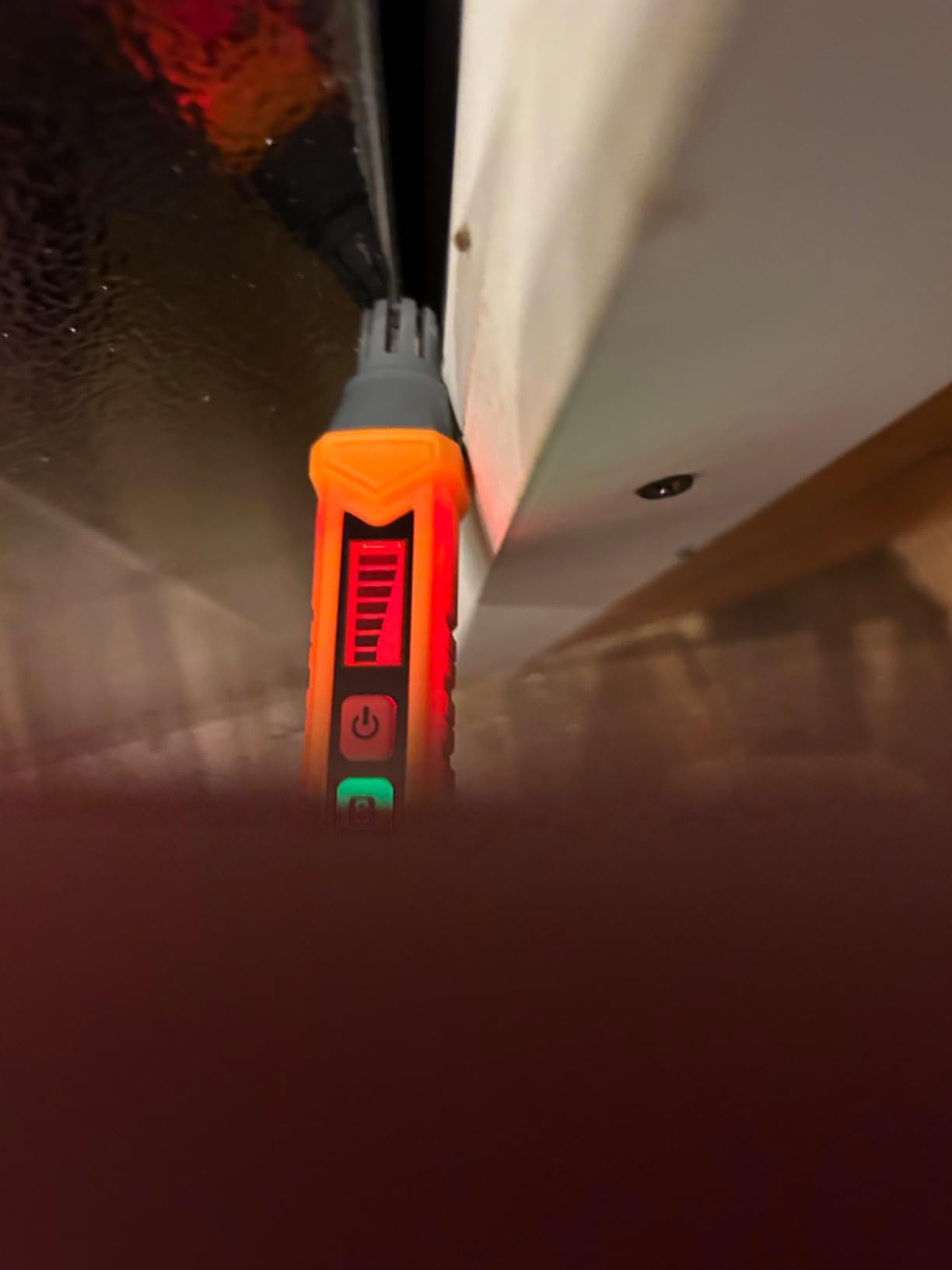 PT199 Natural Gas Leak Detector with Audible & Visual Alarm, Portable Gas Sniffer to Locate Combustible Sources Like Methane, Propane for Home(Includes Battery x2)-Orange customer photo 1