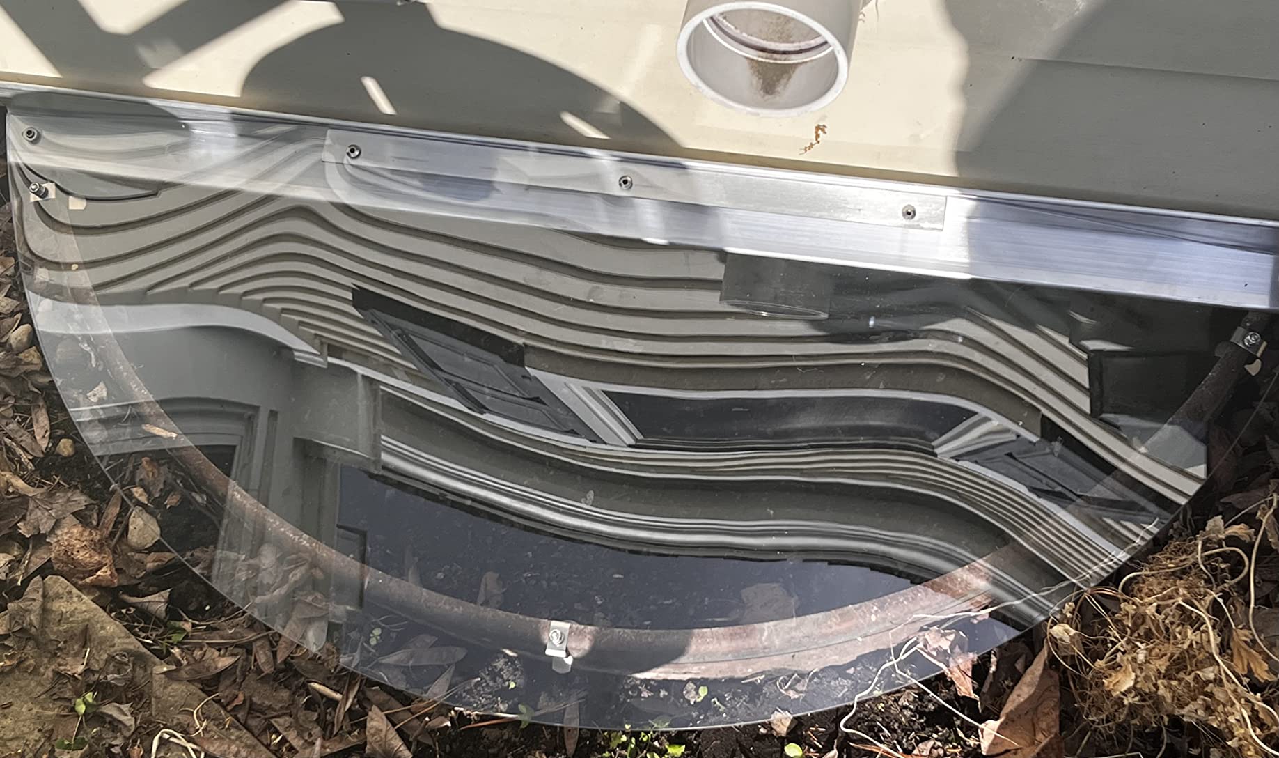 Clear Polycarbonate Window Well Cover Sloped Semi-Circle 40