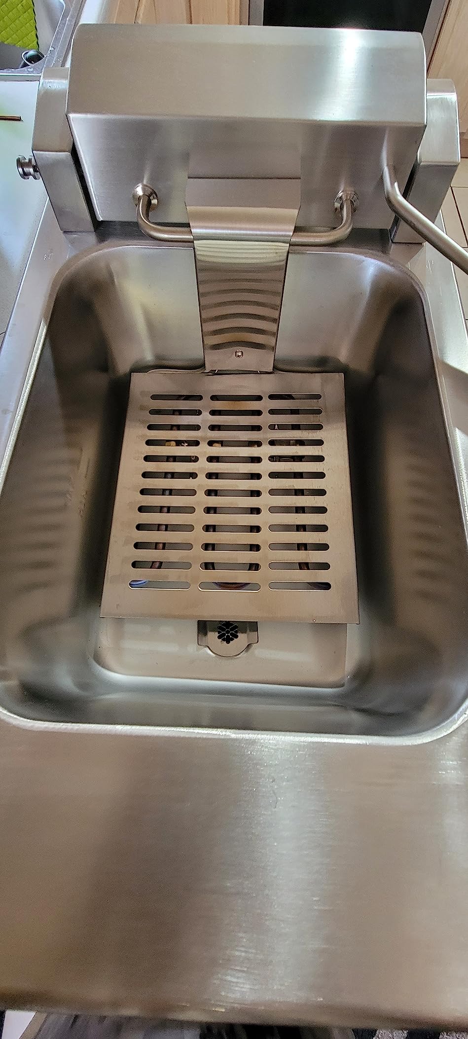 CROSSON 6L Electric Countertop Deep Fryer Extra Large with Drain,Timer,Basket and Lid for Restaurant Use 120V,1800W Commercial Deep Fryers customer photo 1