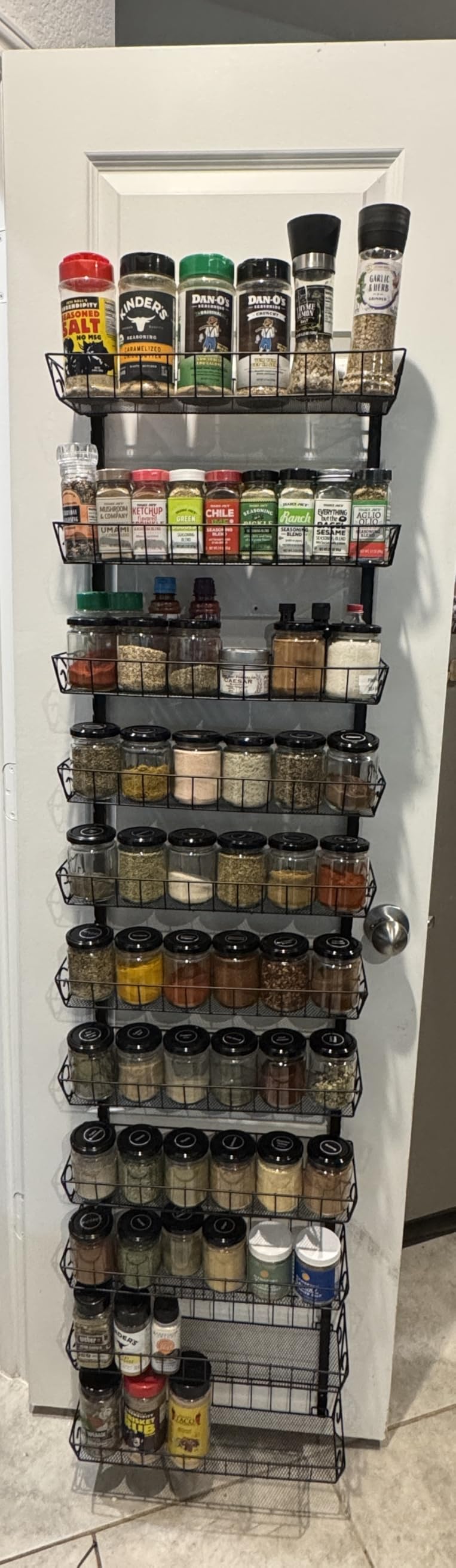 SWOMMOLY Adjustable Wall Mount Spice Rack Organizer, 12-Tier Dual-use (Multi-use) Hanging Spice Shelf Storage for Kitchen Pantry Cabinet Door, Seasoning Holder Organizer, Black customer photo 1