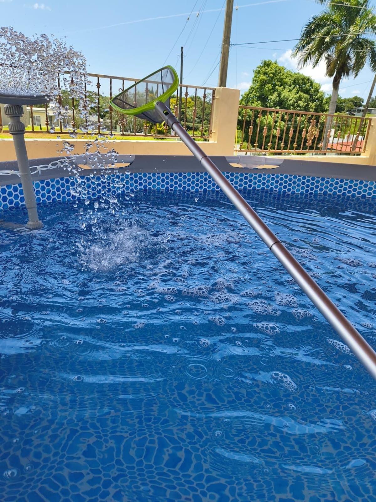 Sepetrel Deluxe Swimming Pool Cleaning Kit with Spa Jet Vacuum Cleaner, Brush, Semi-deep Skimmer Net & Adjustable 57.5-inch Pole, Ideal for Cleaning Above Ground, Inflatable Pools customer photo 1