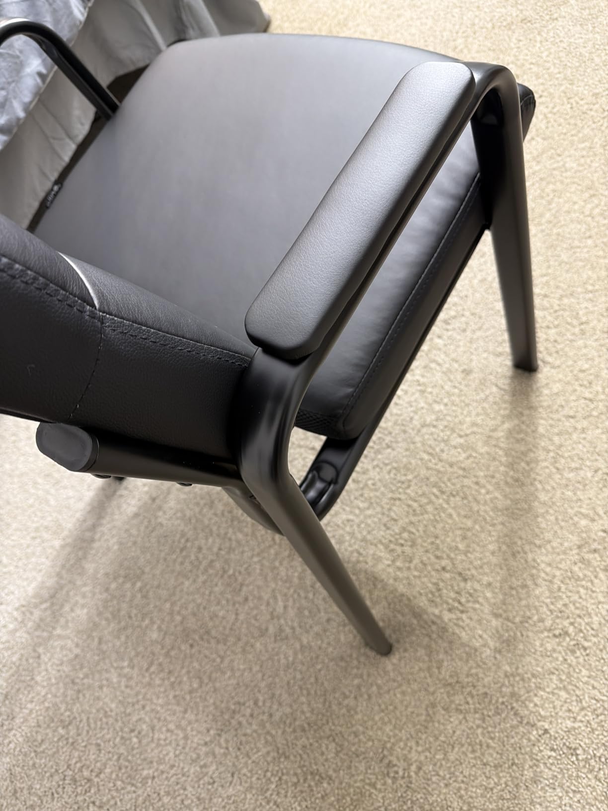 Oline Leather Guest Chair with Padded Arms, Reception Meeting Conference Waiting Room Lobby Home Desk Big and Tall Executive Office Chair, Black (2 Pack) customer photo 2