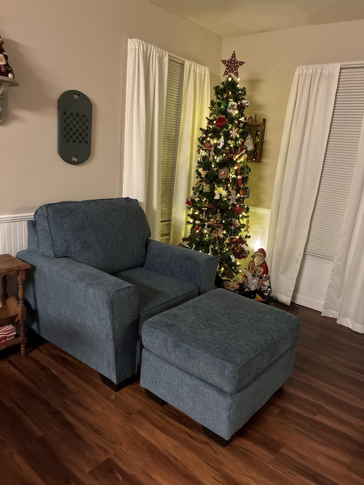 Signature Design by Ashley Cashton Oversized Accent Chair, Blue Arm Chair | Soft 100% polyester chenille, Durable wood and engineered wood frame, Spacious design for ultimate living room comfort customer photo 1