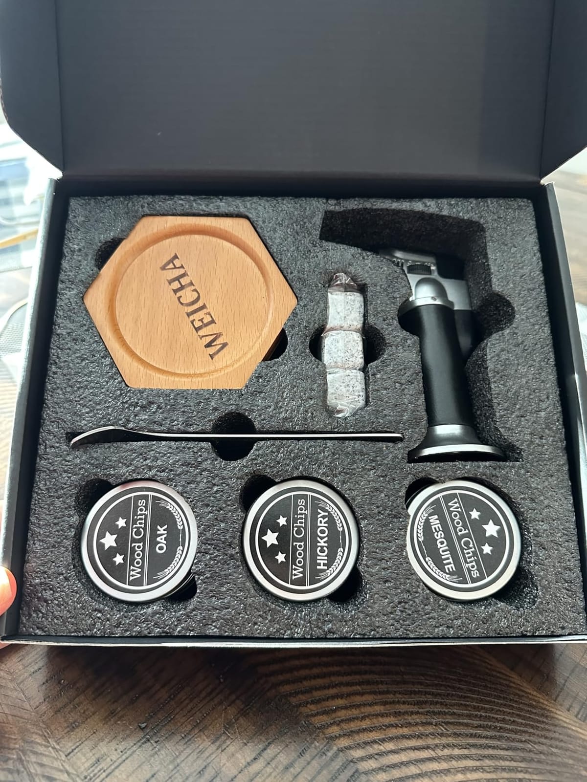 Electric Cocktail Smoker Kit, Rechargeable Drink Smoker Kit with Smoking Gun | Old-Fashioned Bourbon Smoker, Cold Smoker, Food Smoke Gun, Smoked Drink infuser Kit, 6 Wood Chips, Butane Not required, Black customer photo 1