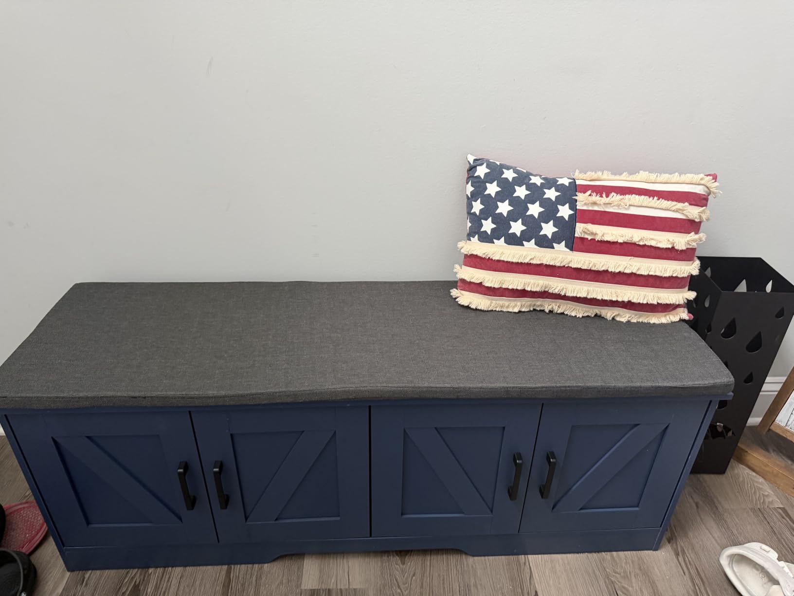 HOMSHO Farmhouse Shoe Storage Bench with 4 Barn Doors & Padded Seat Cushion | 47.2