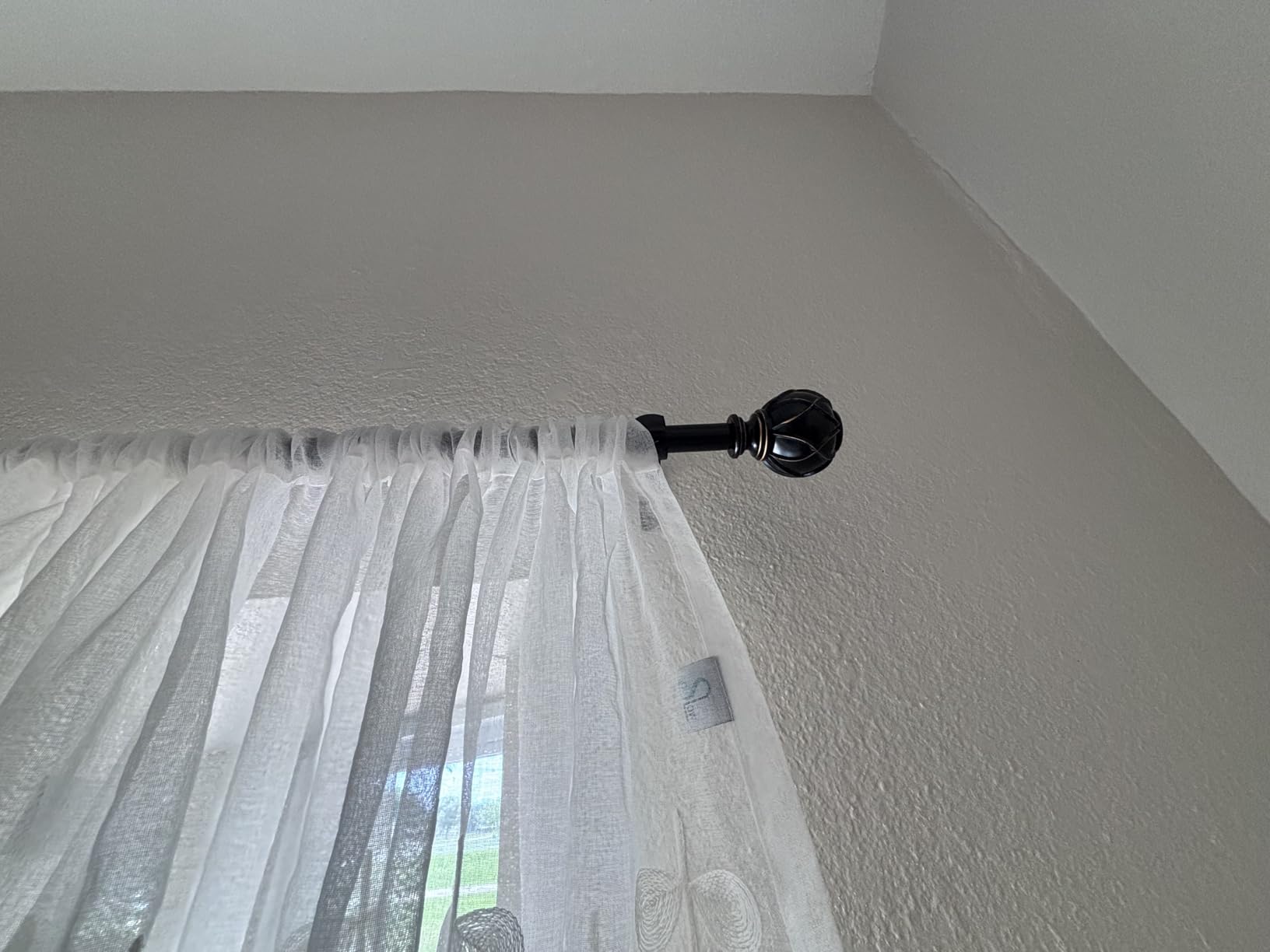 KAMANINA Curtain Rods for Windows 72 to 144 Inch, Long Heavy Duty, Bronze | 7/8 Inch Adjustable Drapery Rods, Decorative Netted Texture Finials, Easy Wall Mount for Living Room, Bedroom, 32-144
