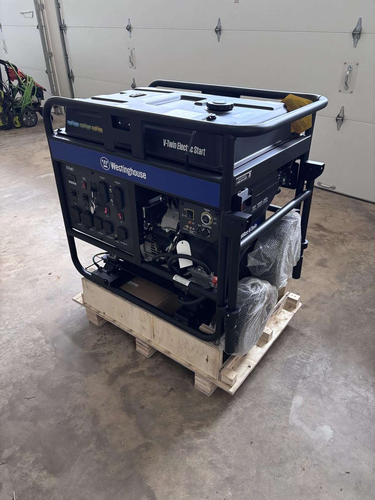 Westinghouse 28000 Peak Watt Tri-Fuel Home Backup Portable Generator, Remote Electric Start, Transfer Switch Ready, Gas, Propane, and Natural Gas Powered customer photo 2
