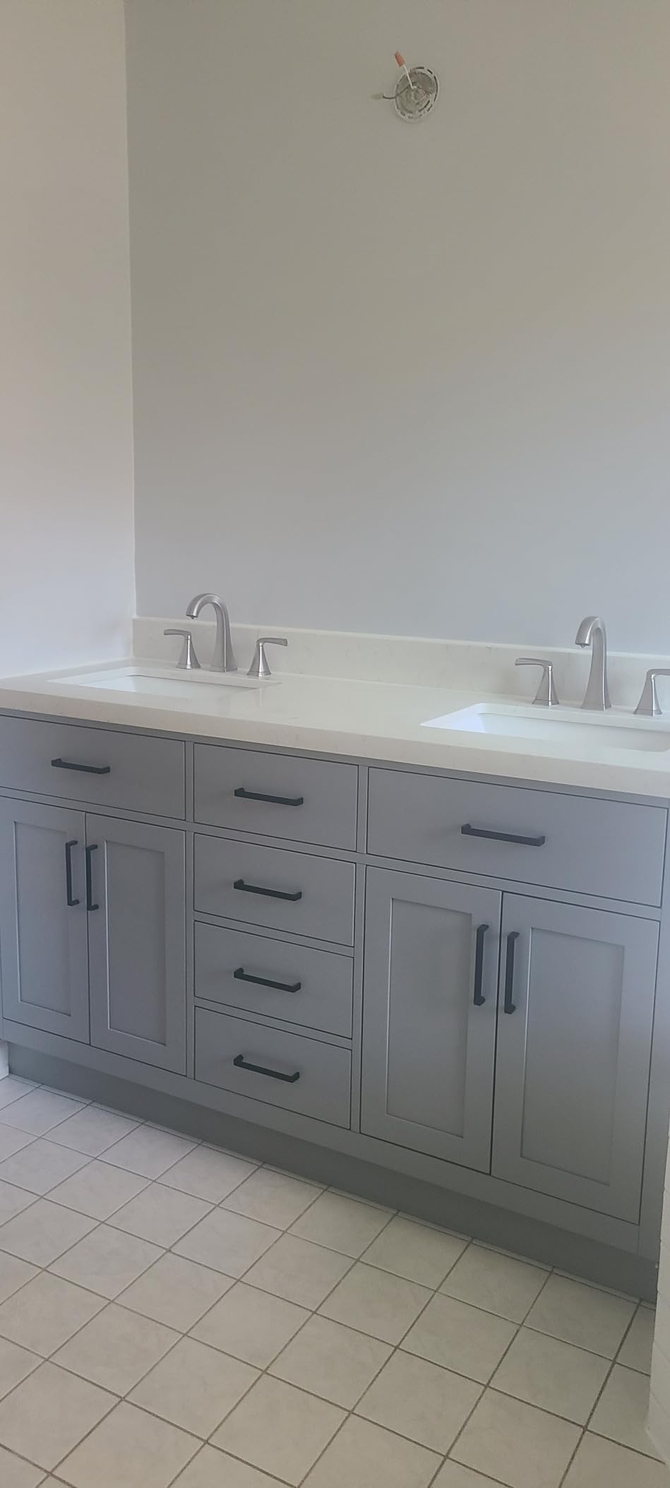 ARIEL Hepburn 60-inch Bathroom Vanity with Sink, Solid Wood, 1.5-inch Carrara White Quartz Countertop & Backsplash, Double Rectangular Porcelain Sink, 4 Soft Closing Doors, 6 Dovetail Drawers, Grey customer photo 1