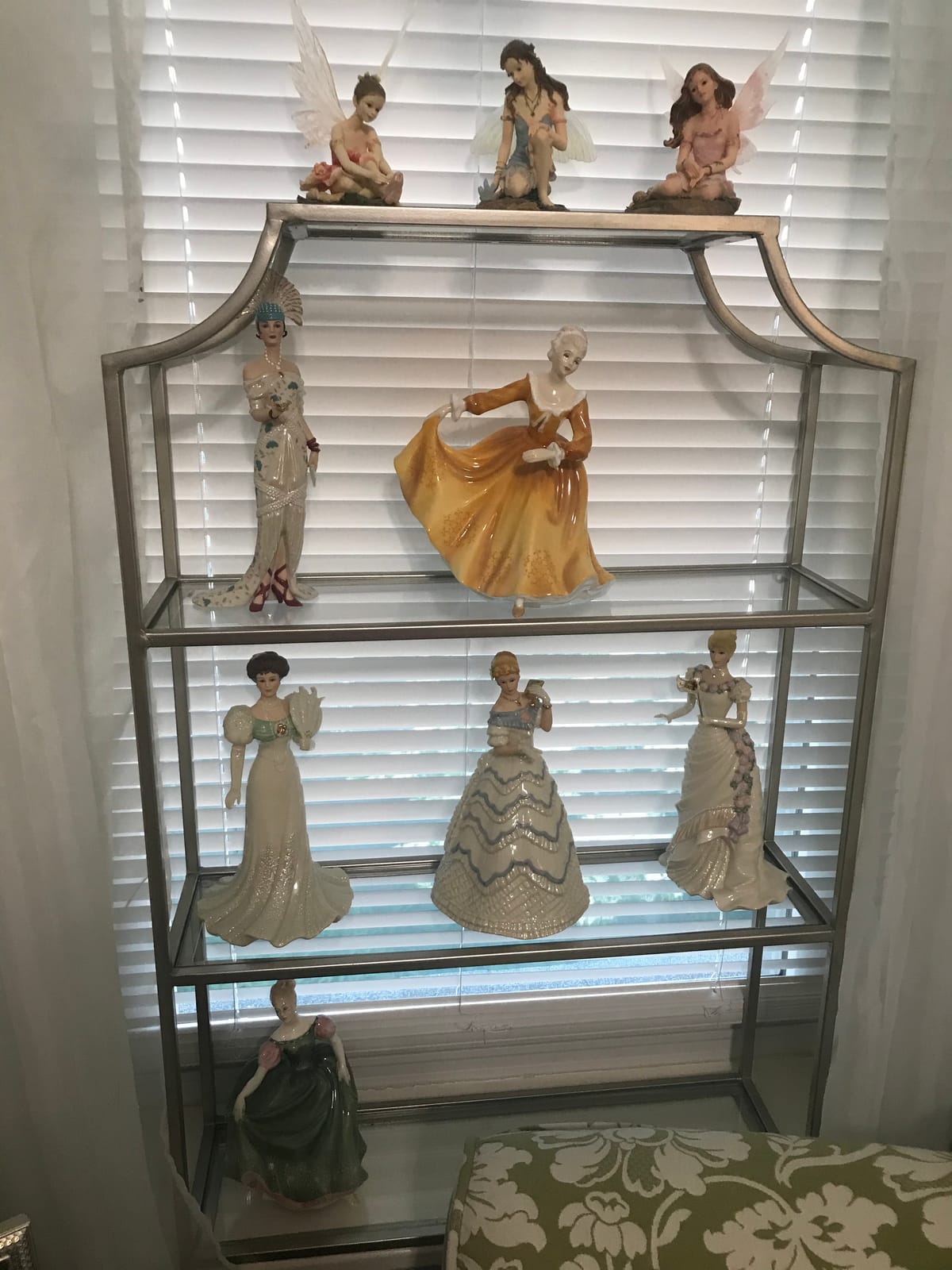 Kate and Laurel Ciel Three-Tiered Wall Shelf, 21 x 30, Bronze, Decorative Floating Shelf Storage and Wall Organizer for Over Toilet Storage Bathroom Display customer photo 1