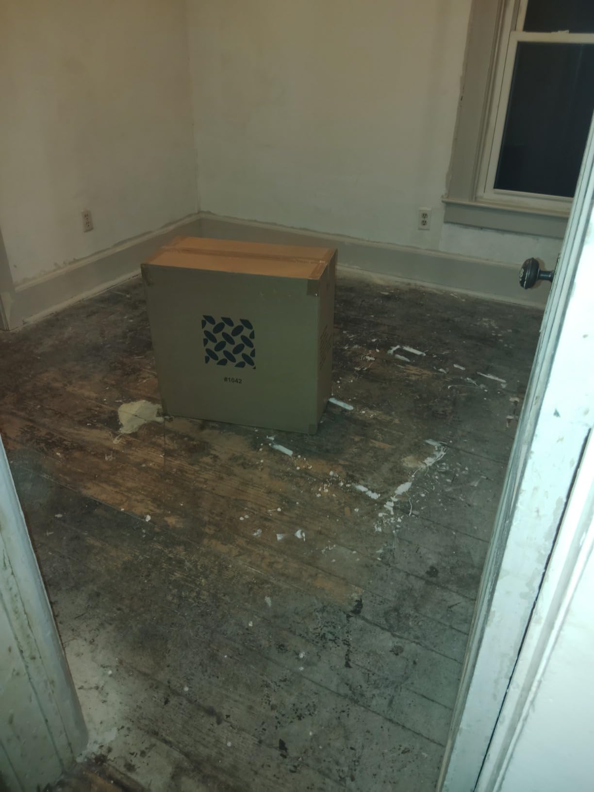 24 Pack, 96 SQFT - 24