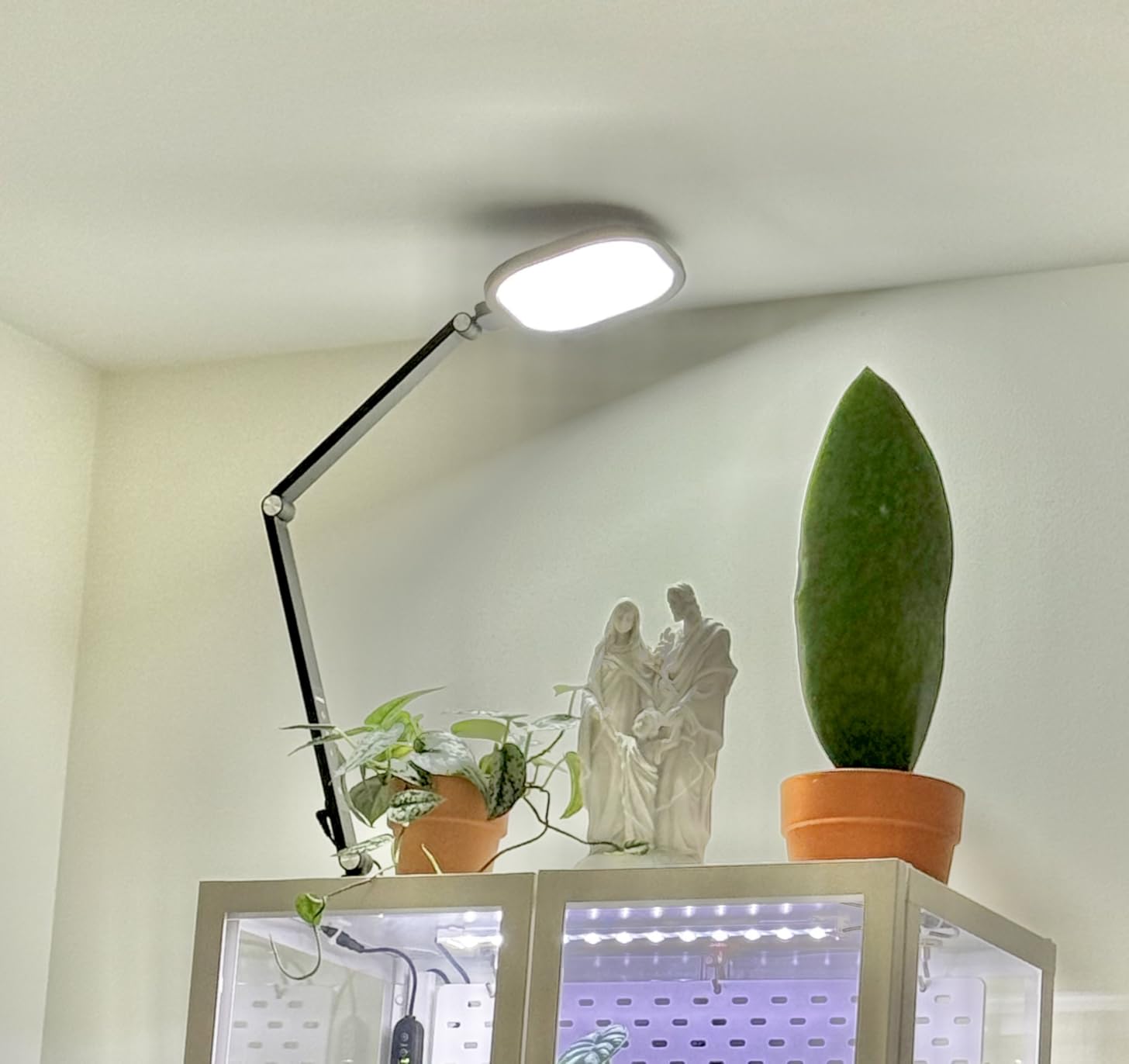 LitONES LED Desk Lamp for Home Office, Soft Edge-lit Design - Modern Style | Eye-Caring Diffused Light, Professional Computer Light for Reading, Crafts & Zoom, Dimmable with 30 Modes, Memory & Timer customer photo 2