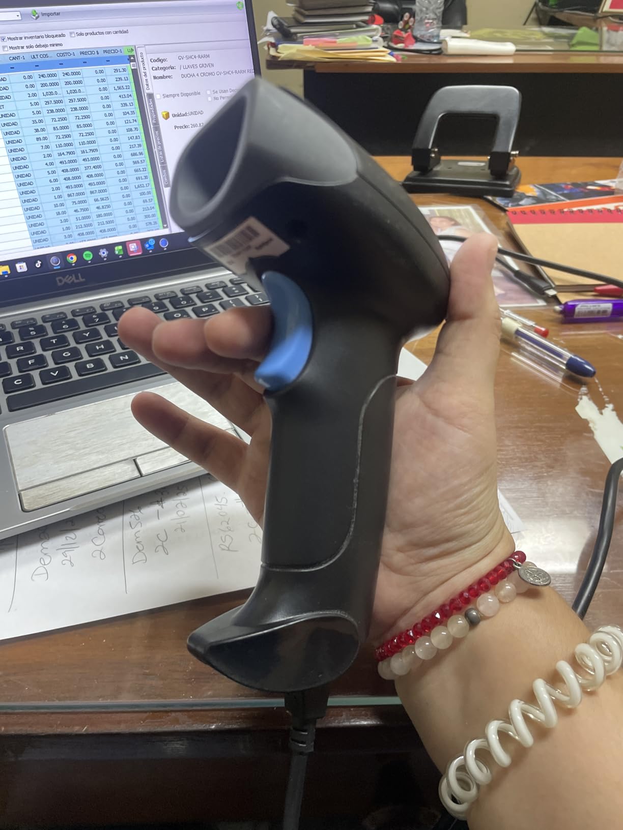 1D 2D QR Barcode Scanner Wireless, Handheld Cordless Bar Codes Reader | with 2000mAh Battery for Mobile Payment, Convenience Store, Supermarket, Warehouse Inventory customer photo 2