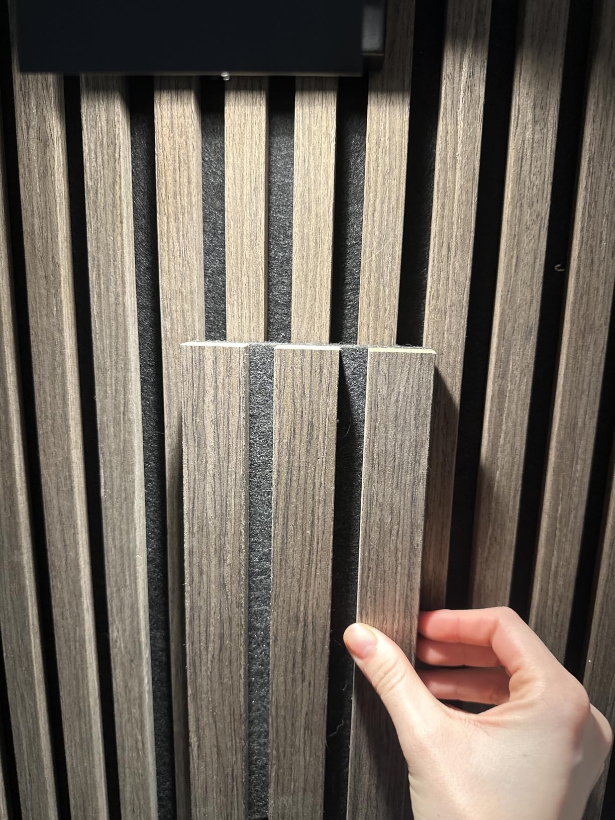 Art3d 3D Fluted Soundproof Wood Textured Slat Wall Panel, 2-Pack, Smoky Oak customer photo 1