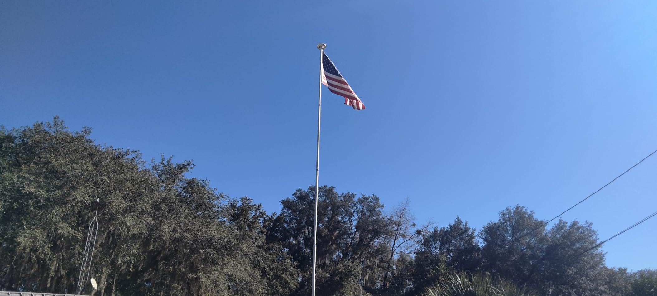VEVOR 20FT Telescoping Flag Pole Kit, Heavy Duty Aluminum Alloy in Ground Flag Poles for Outside, 3 Display Modes Flagpole with 3x5 American Flag, Professional Accessories, Silver customer photo 2
