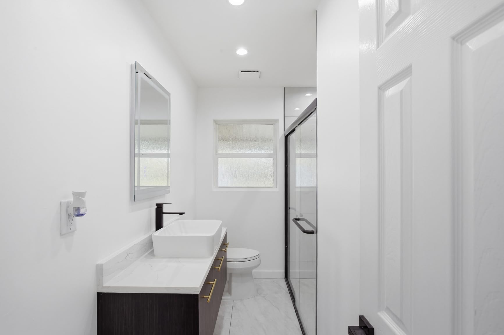 GETPRO Shower Door Double Sliding 57-60 in. W x 72 in. H Semi-Frameless Bypass Bathroom Glass Shower Sliding Doors, 1/4 inch Clear Tempered Glass Door for Walk-in Shower Matte Black customer photo 2